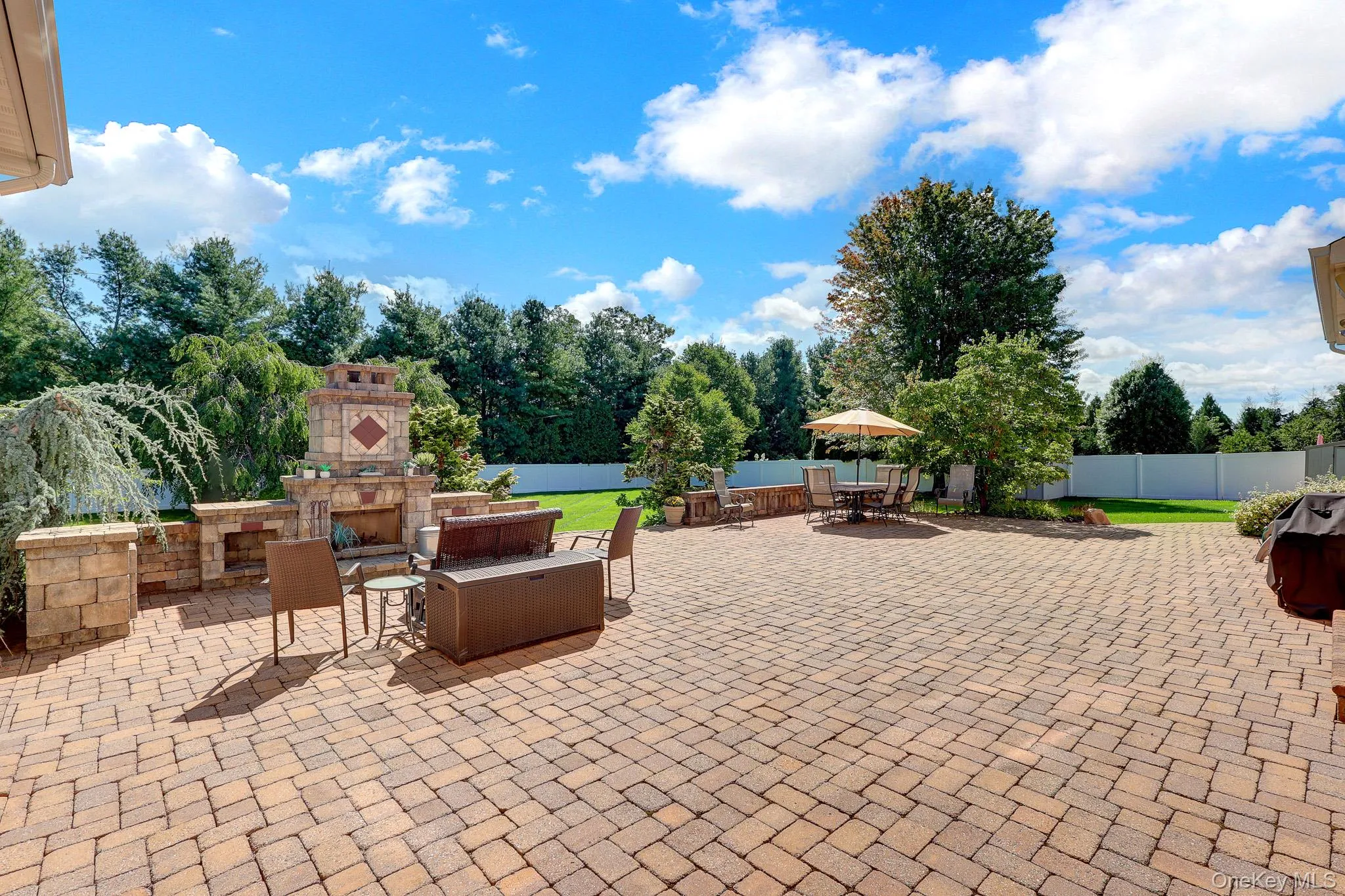 3 Sherwood Drive, Brookhaven, NY, 5 Bedrooms Bedrooms, 11 Rooms Rooms,3 BathroomsBathrooms,Residential,For Rent,Sherwood,0,1041252 3 Sherwood Drive, Brookhaven, NY, 5 Bedrooms Bedrooms, 11 Rooms Rooms,3 BathroomsBathrooms,Residential,For Rent,Sherwood,0,1041252