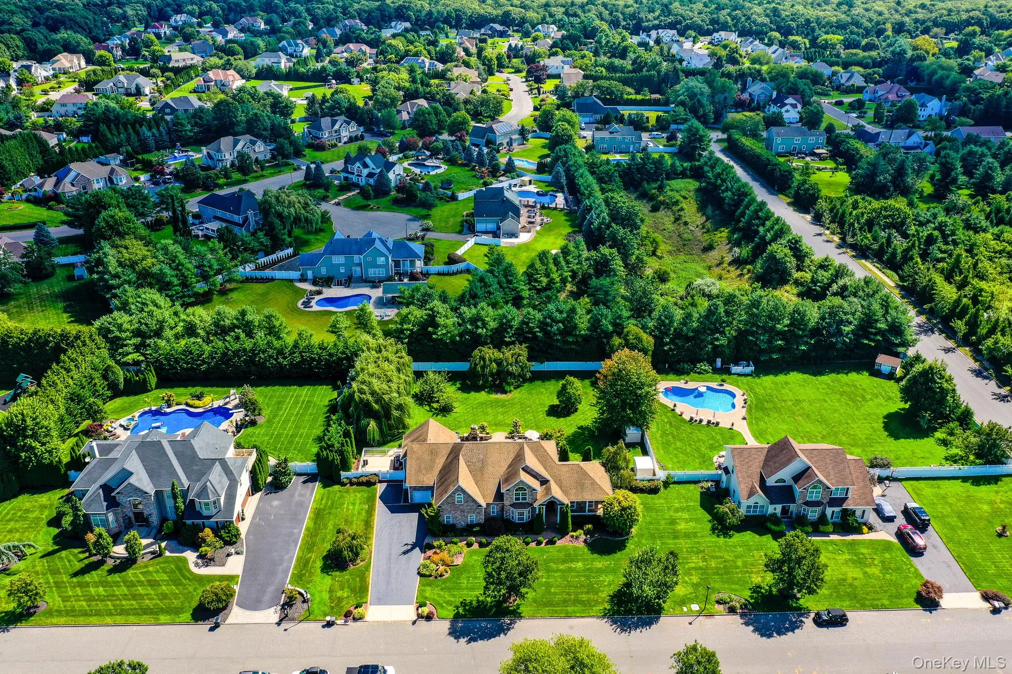 3 Sherwood Drive, Brookhaven, NY, 5 Bedrooms Bedrooms, 11 Rooms Rooms,3 BathroomsBathrooms,Residential,For Rent,Sherwood,0,1041252 3 Sherwood Drive, Brookhaven, NY, 5 Bedrooms Bedrooms, 11 Rooms Rooms,3 BathroomsBathrooms,Residential,For Rent,Sherwood,0,1041252