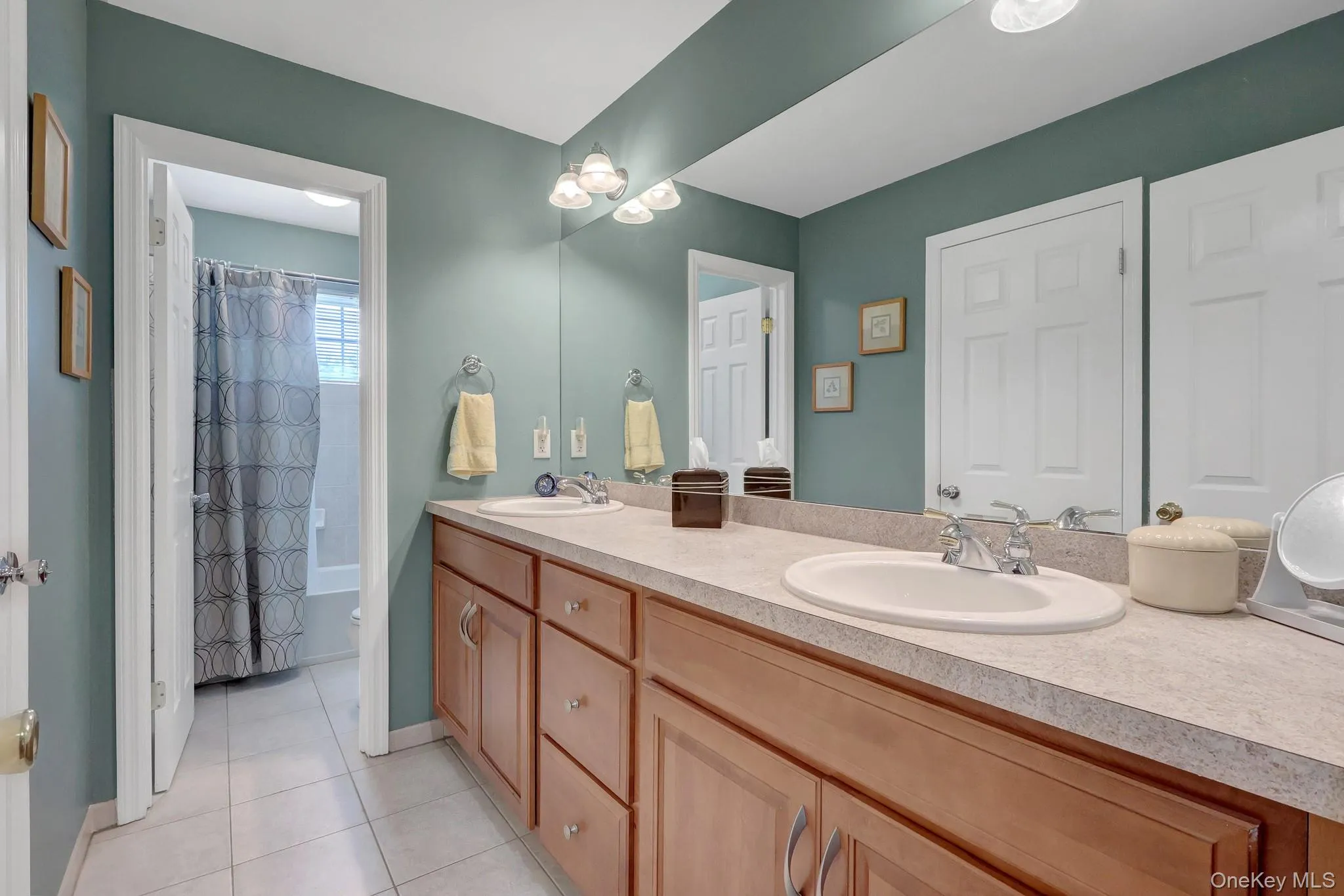 3 Sherwood Drive, Brookhaven, NY, 5 Bedrooms Bedrooms, 11 Rooms Rooms,3 BathroomsBathrooms,Residential,For Rent,Sherwood,0,1041252 3 Sherwood Drive, Brookhaven, NY, 5 Bedrooms Bedrooms, 11 Rooms Rooms,3 BathroomsBathrooms,Residential,For Rent,Sherwood,0,1041252