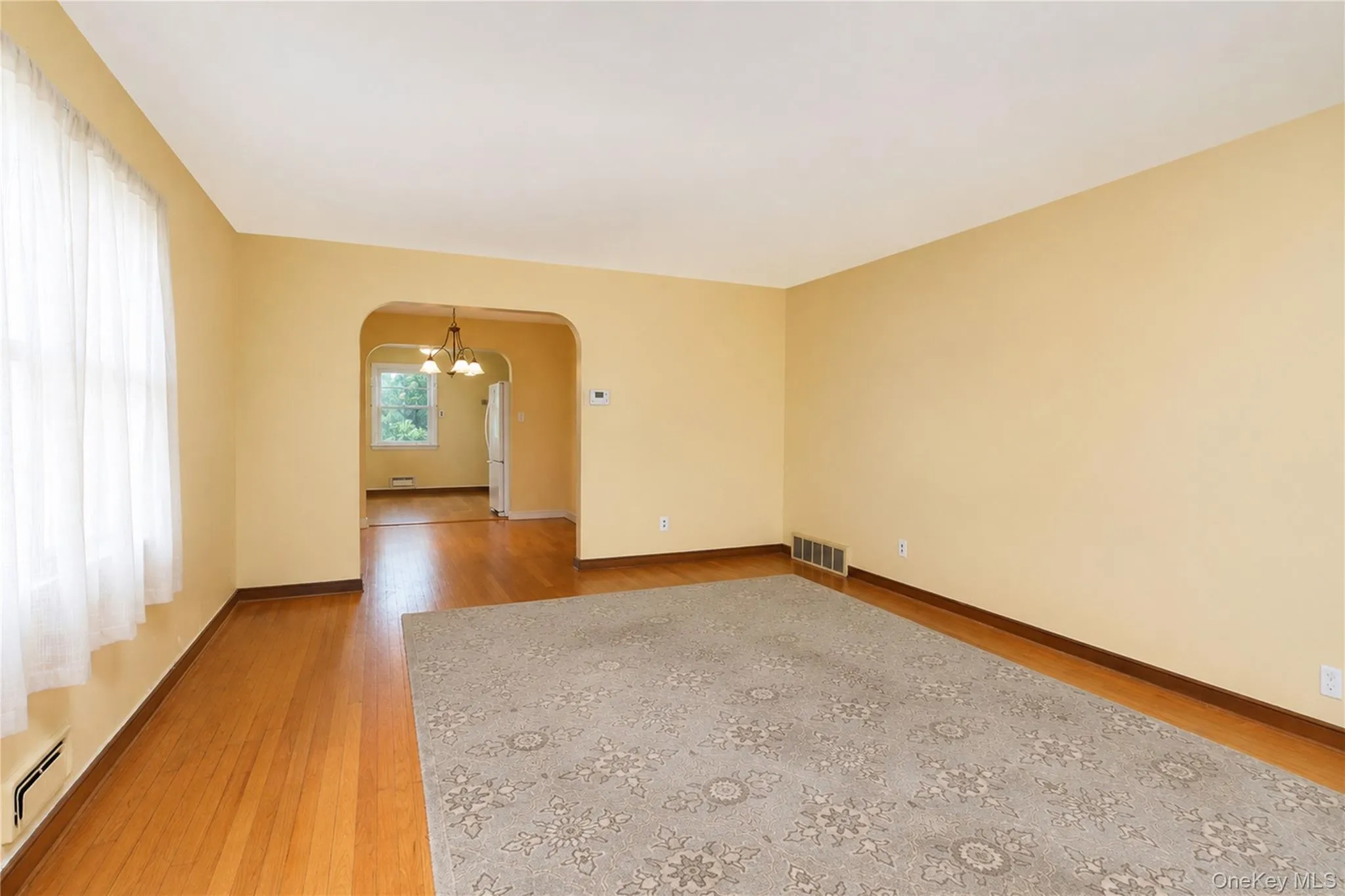 3895 Amboy Road, New York, NY, 2 Bedrooms Bedrooms, 5 Rooms Rooms,1 BathroomBathrooms,Residential,For Rent,Amboy,0,1041255 3895 Amboy Road, New York, NY, 2 Bedrooms Bedrooms, 5 Rooms Rooms,1 BathroomBathrooms,Residential,For Rent,Amboy,0,1041255