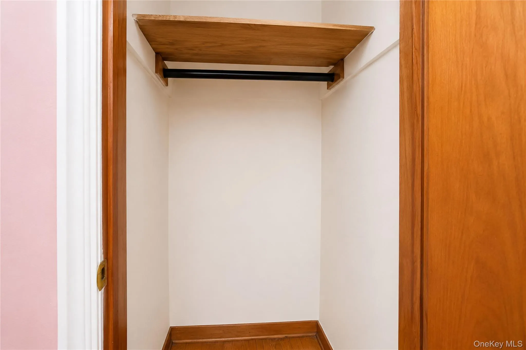 3895 Amboy Road, New York, NY, 2 Bedrooms Bedrooms, 5 Rooms Rooms,1 BathroomBathrooms,Residential,For Rent,Amboy,0,1041255 3895 Amboy Road, New York, NY, 2 Bedrooms Bedrooms, 5 Rooms Rooms,1 BathroomBathrooms,Residential,For Rent,Amboy,0,1041255