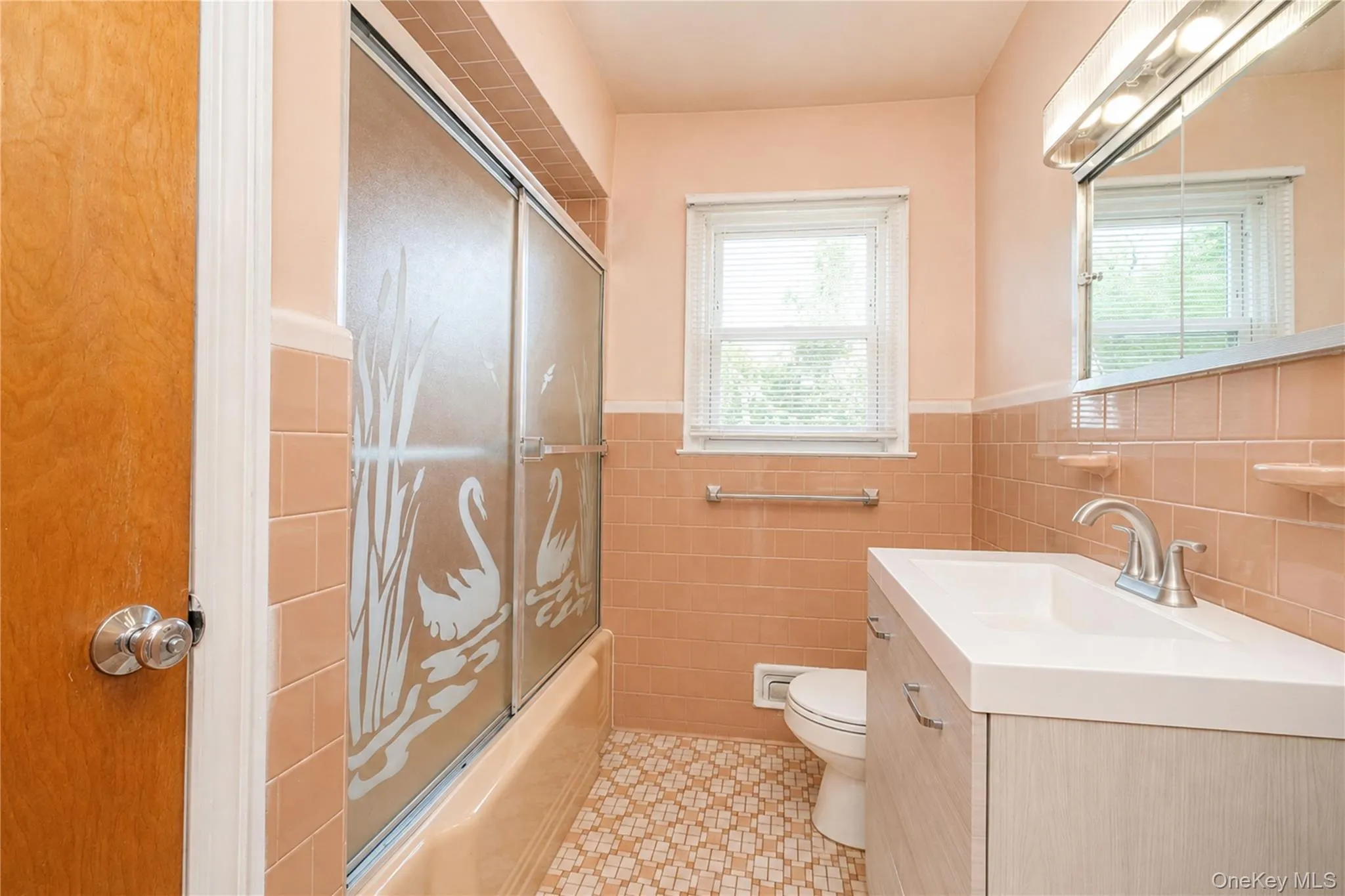 3895 Amboy Road, New York, NY, 2 Bedrooms Bedrooms, 5 Rooms Rooms,1 BathroomBathrooms,Residential,For Rent,Amboy,0,1041255 3895 Amboy Road, New York, NY, 2 Bedrooms Bedrooms, 5 Rooms Rooms,1 BathroomBathrooms,Residential,For Rent,Amboy,0,1041255