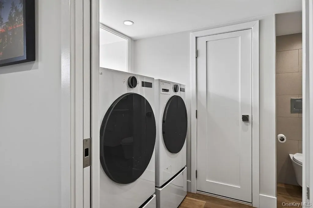 20 5th Street, New Rochelle, NY, 2 Bedrooms Bedrooms, 6 Rooms Rooms,2 BathroomsBathrooms,Residential,For Rent,5th,0,1041257 20 5th Street, New Rochelle, NY, 2 Bedrooms Bedrooms, 6 Rooms Rooms,2 BathroomsBathrooms,Residential,For Rent,5th,0,1041257