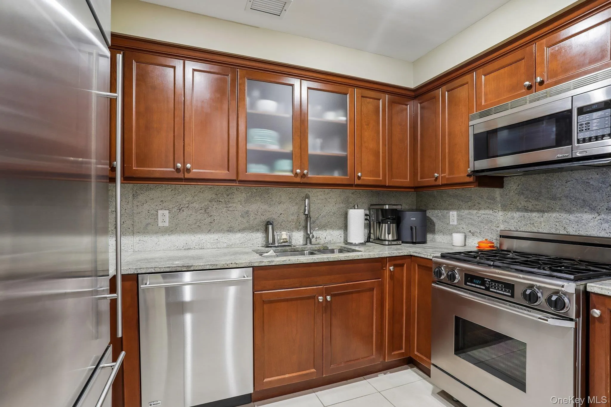 10 City Place, White Plains, NY, 2 Bedrooms Bedrooms, 4 Rooms Rooms,2 BathroomsBathrooms,Residential,For Rent,City,0,1041258 10 City Place, White Plains, NY, 2 Bedrooms Bedrooms, 4 Rooms Rooms,2 BathroomsBathrooms,Residential,For Rent,City,0,1041258