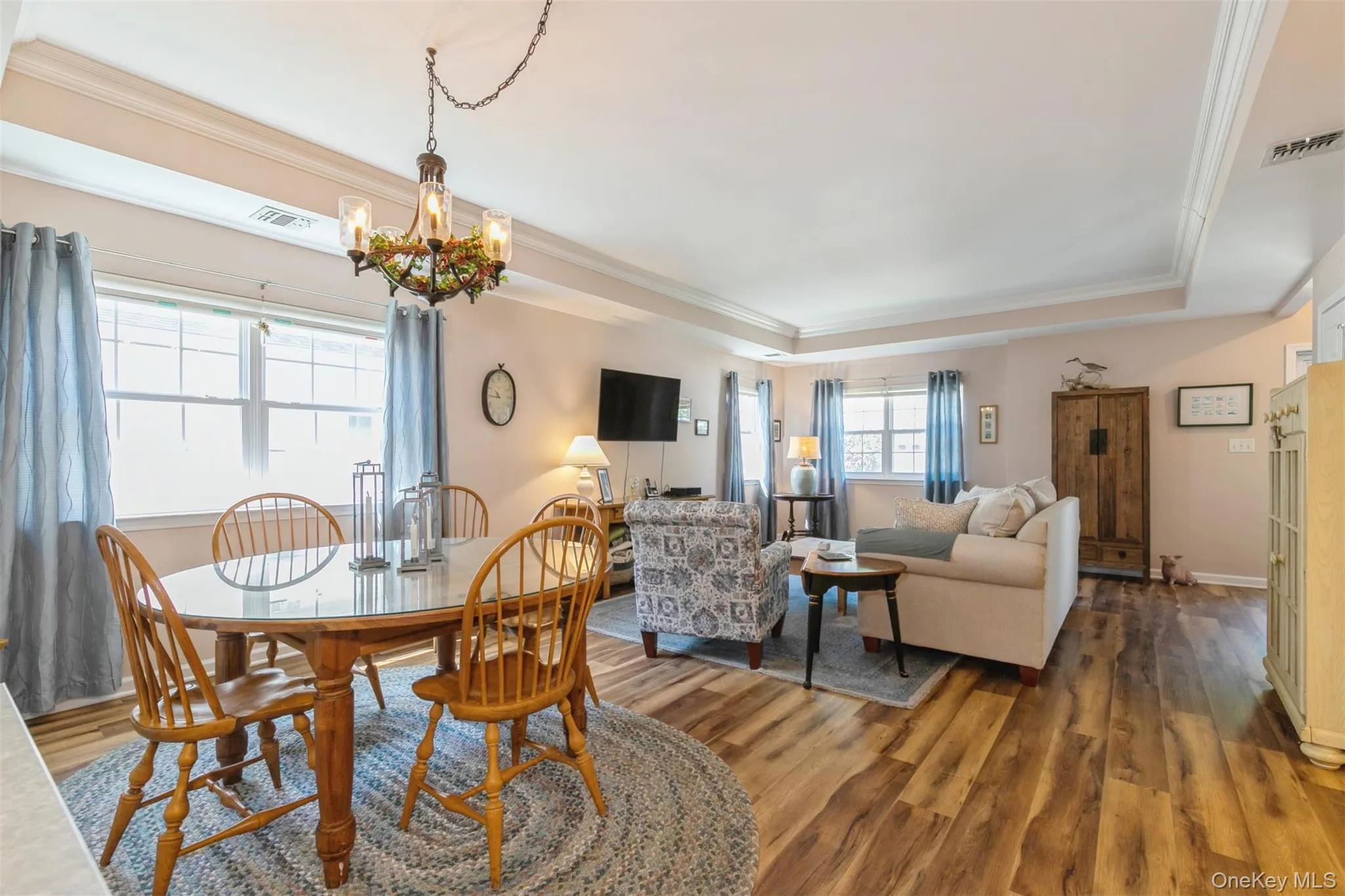 1401 Aerie Way, Southampton, NY, 2 Bedrooms Bedrooms, 6 Rooms Rooms,2 BathroomsBathrooms,Residential,For Rent,Aerie,0,1041260 1401 Aerie Way, Southampton, NY, 2 Bedrooms Bedrooms, 6 Rooms Rooms,2 BathroomsBathrooms,Residential,For Rent,Aerie,0,1041260