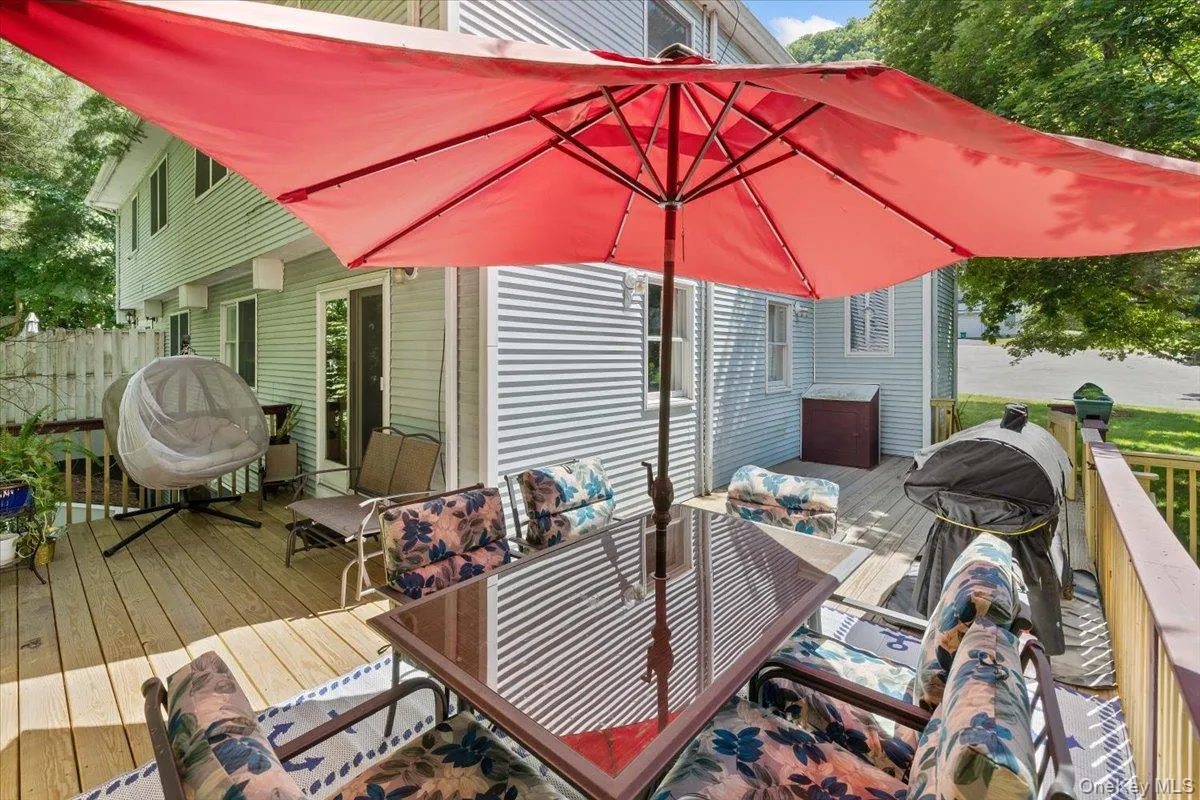 67 Hillside Avenue, Haverstraw, NY, 4 Bedrooms Bedrooms, 9 Rooms Rooms,2 BathroomsBathrooms,Residential,For Rent,Hillside,0,1041261 67 Hillside Avenue, Haverstraw, NY, 4 Bedrooms Bedrooms, 9 Rooms Rooms,2 BathroomsBathrooms,Residential,For Rent,Hillside,0,1041261