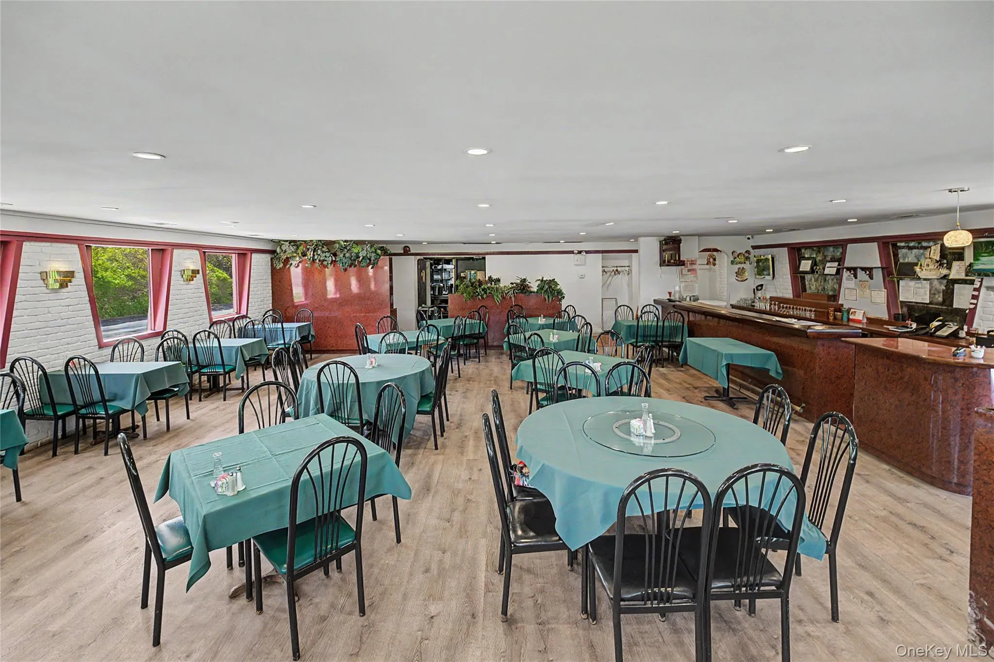 504 Larkfield Rd, Huntington, NY, ,Commercial Lease,For Rent,Larkfield Rd,0,1041263 504 Larkfield Rd, Huntington, NY, ,Commercial Lease,For Rent,Larkfield Rd,0,1041263