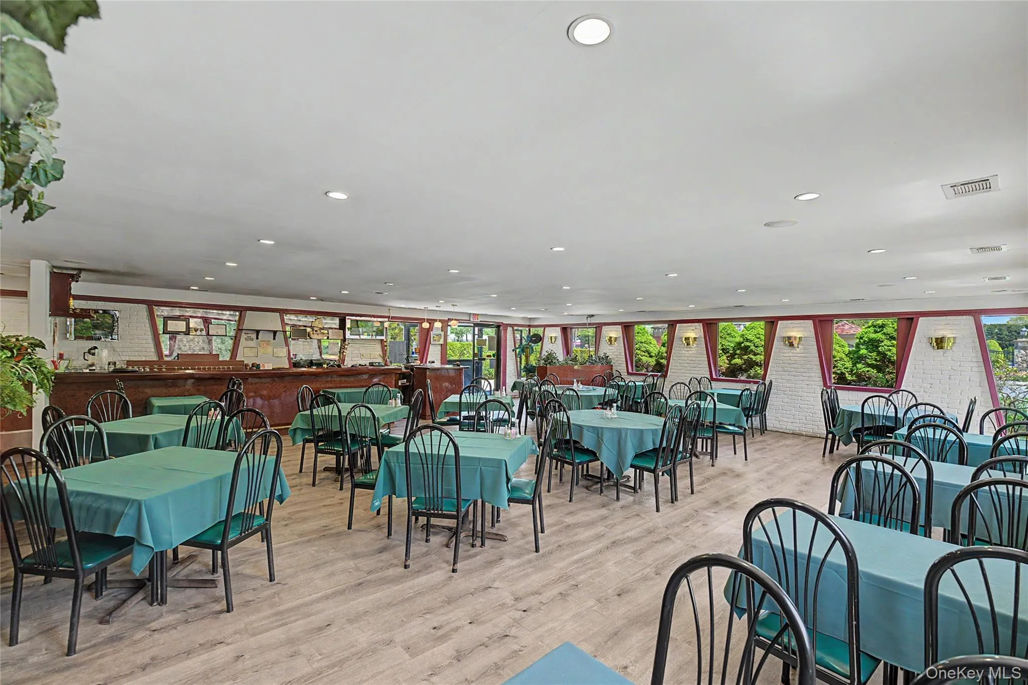 504 Larkfield Rd, Huntington, NY, ,Commercial Lease,For Rent,Larkfield Rd,0,1041263 504 Larkfield Rd, Huntington, NY, ,Commercial Lease,For Rent,Larkfield Rd,0,1041263