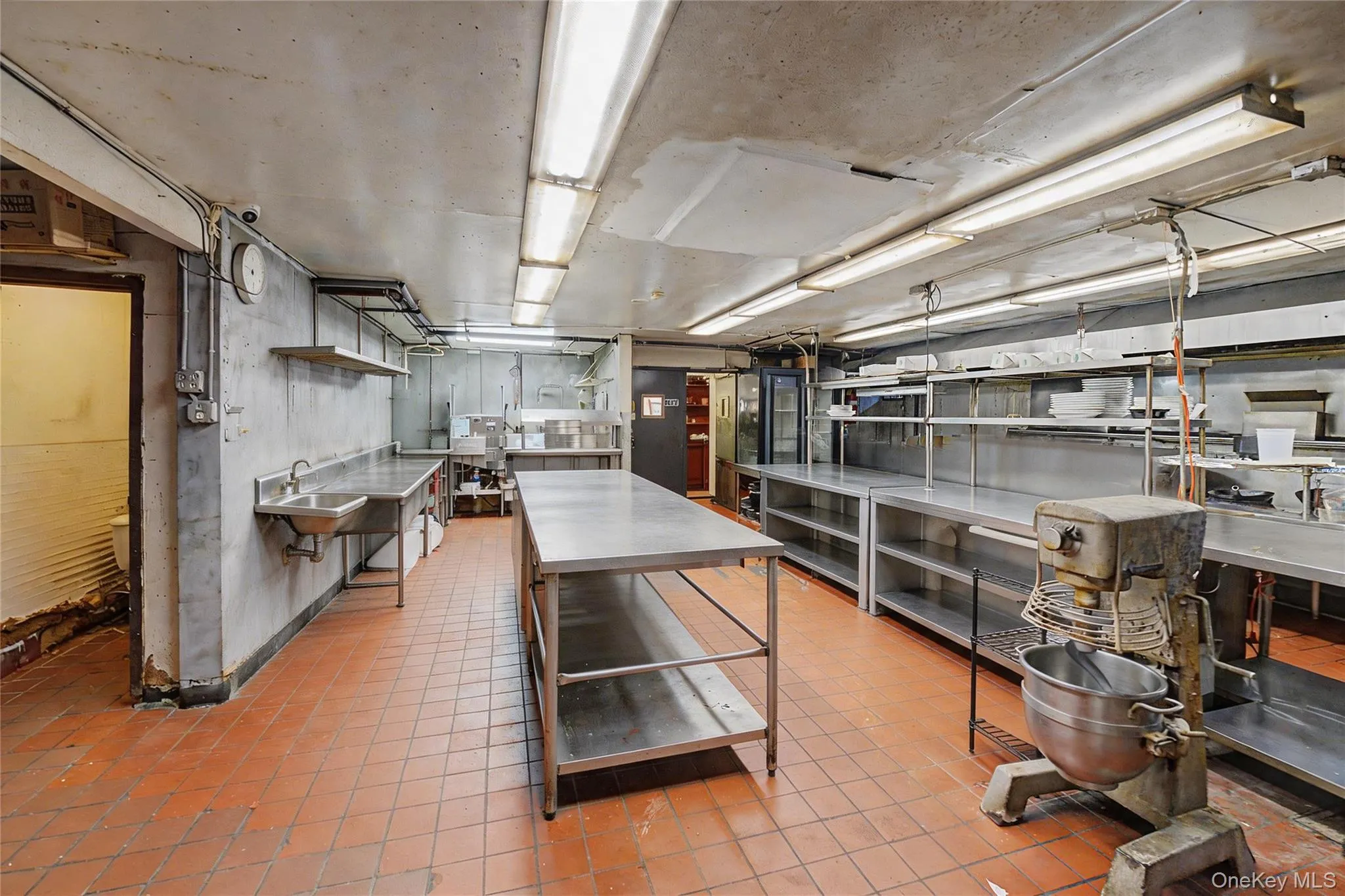 504 Larkfield Rd, Huntington, NY, ,Commercial Lease,For Rent,Larkfield Rd,0,1041263 504 Larkfield Rd, Huntington, NY, ,Commercial Lease,For Rent,Larkfield Rd,0,1041263