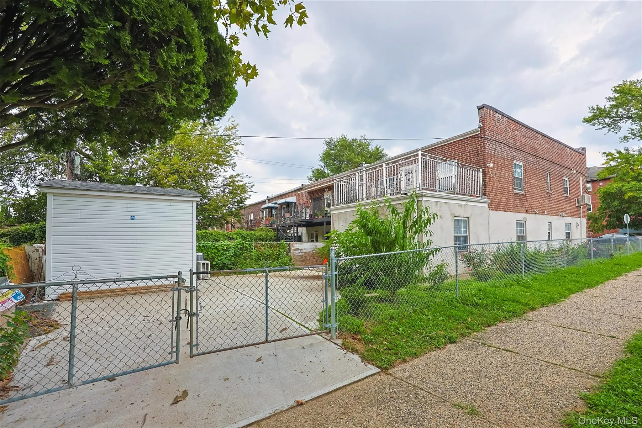 9001 70th Drive, New York, NY, 2 Bedrooms Bedrooms, 4 Rooms Rooms,1 BathroomBathrooms,Residential Lease,For Rent,70th,0,1041273 9001 70th Drive, New York, NY, 2 Bedrooms Bedrooms, 4 Rooms Rooms,1 BathroomBathrooms,Residential Lease,For Rent,70th,0,1041273