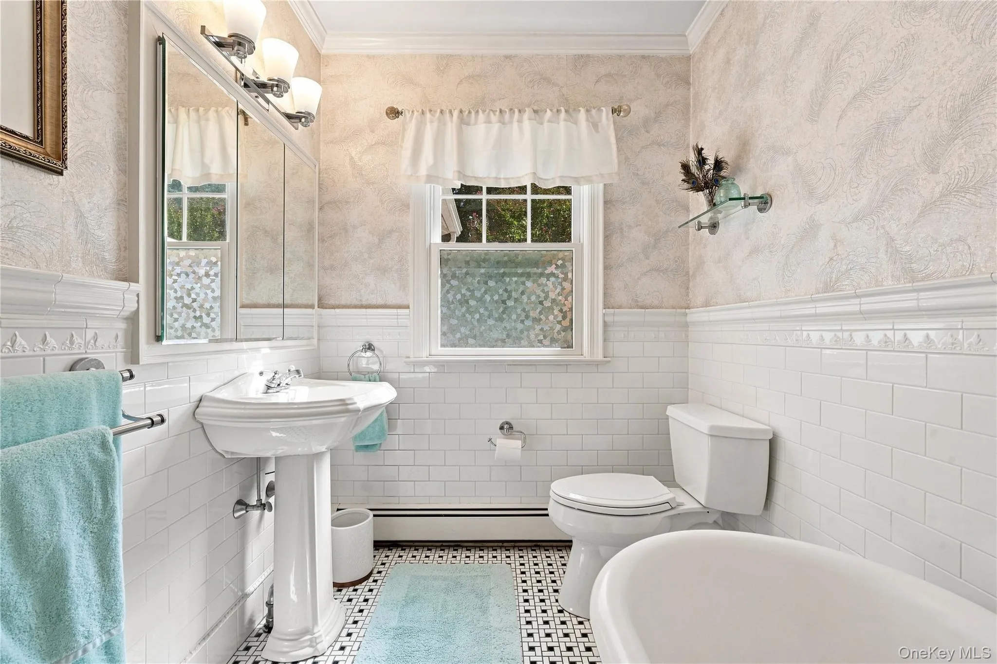 556 Windsor Avenue, Islip, NY, 4 Bedrooms Bedrooms, 9 Rooms Rooms,2 BathroomsBathrooms,Residential,For Rent,Windsor,0,1041275 556 Windsor Avenue, Islip, NY, 4 Bedrooms Bedrooms, 9 Rooms Rooms,2 BathroomsBathrooms,Residential,For Rent,Windsor,0,1041275