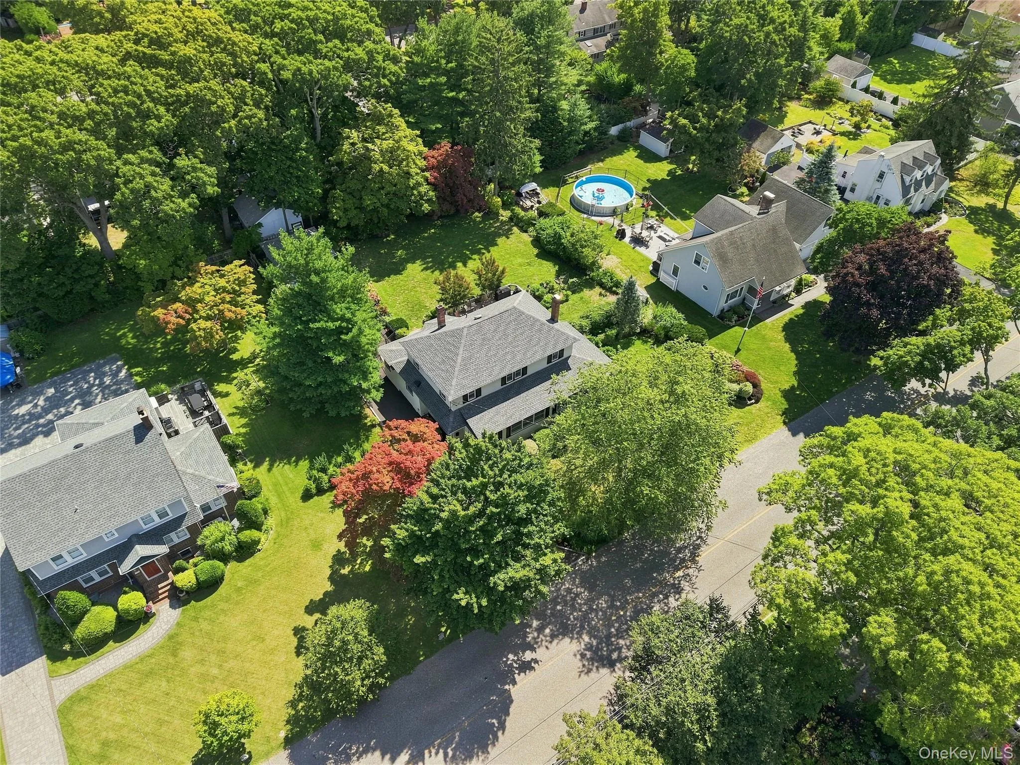 556 Windsor Avenue, Islip, NY, 4 Bedrooms Bedrooms, 9 Rooms Rooms,2 BathroomsBathrooms,Residential,For Rent,Windsor,0,1041275 556 Windsor Avenue, Islip, NY, 4 Bedrooms Bedrooms, 9 Rooms Rooms,2 BathroomsBathrooms,Residential,For Rent,Windsor,0,1041275