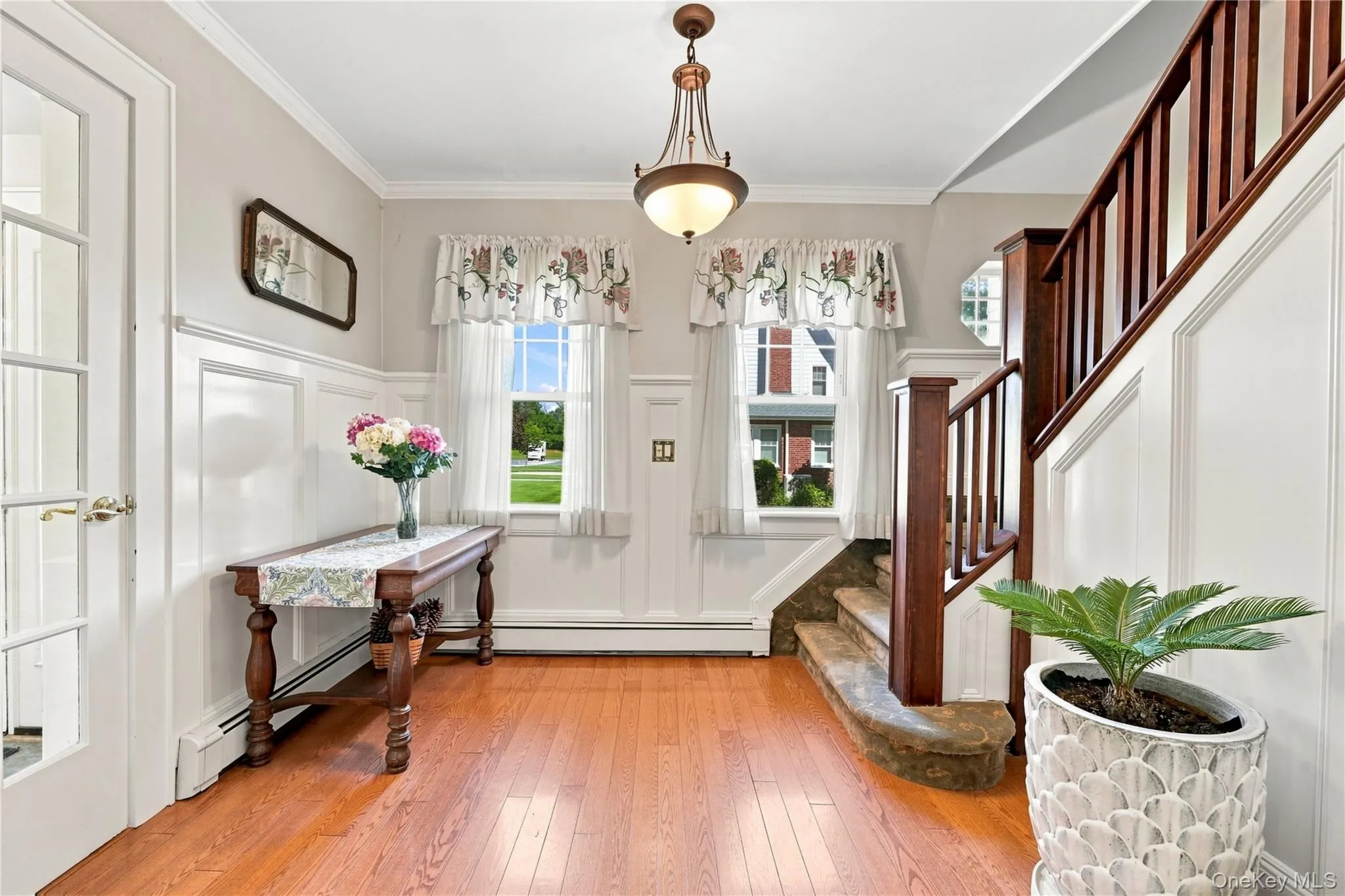 556 Windsor Avenue, Islip, NY, 4 Bedrooms Bedrooms, 9 Rooms Rooms,2 BathroomsBathrooms,Residential,For Rent,Windsor,0,1041275 556 Windsor Avenue, Islip, NY, 4 Bedrooms Bedrooms, 9 Rooms Rooms,2 BathroomsBathrooms,Residential,For Rent,Windsor,0,1041275