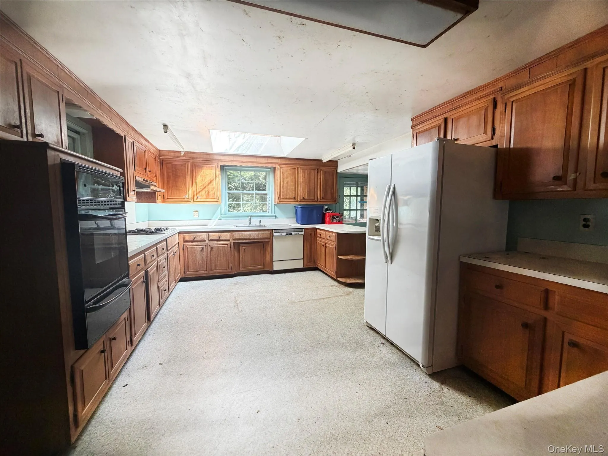 75 Old Field Road, Brookhaven, NY, 5 Bedrooms Bedrooms, 12 Rooms Rooms,4 BathroomsBathrooms,Residential,For Rent,Old Field,0,1041284 75 Old Field Road, Brookhaven, NY, 5 Bedrooms Bedrooms, 12 Rooms Rooms,4 BathroomsBathrooms,Residential,For Rent,Old Field,0,1041284