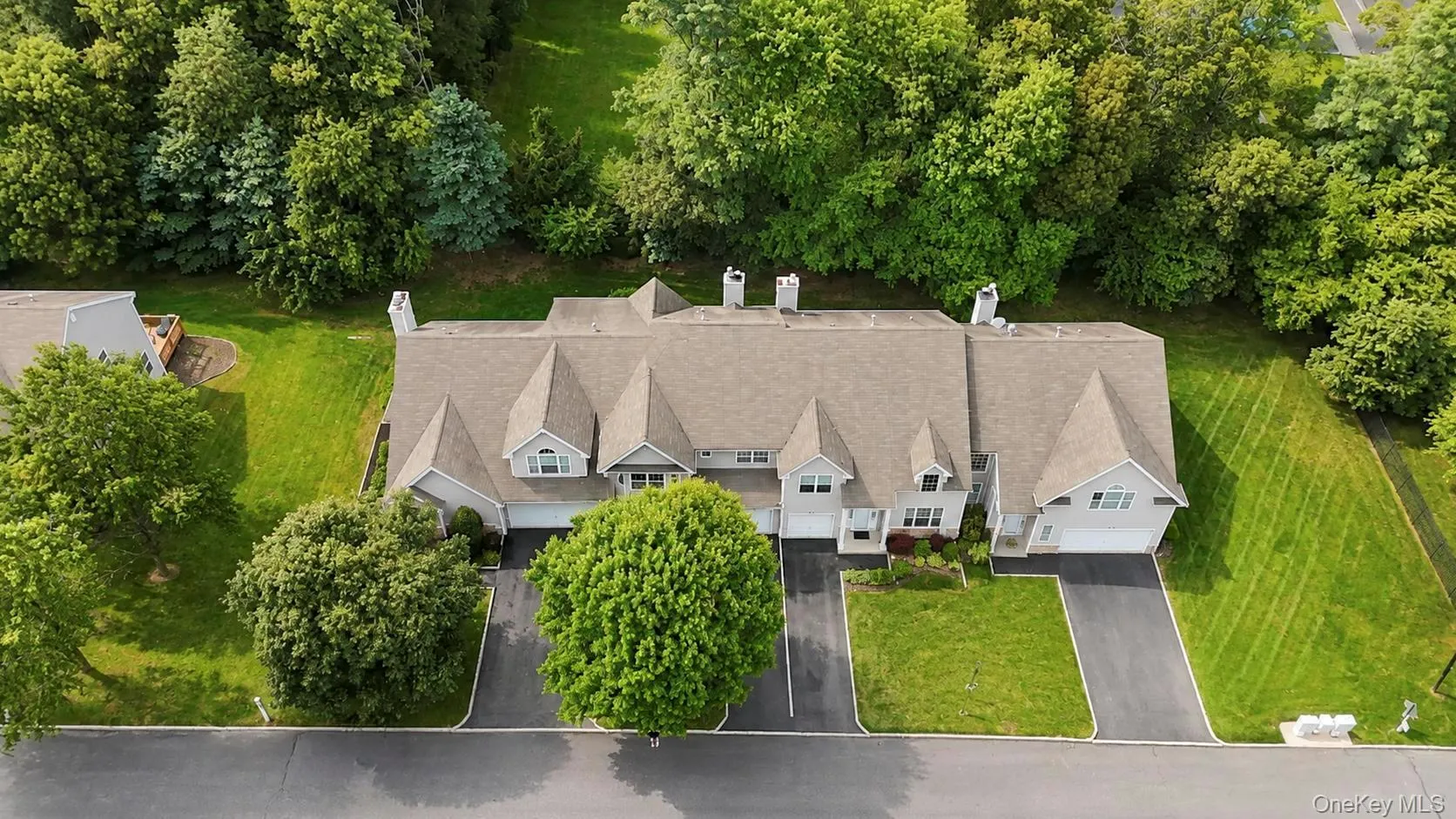 3 Arielle Court, Islip, NY, 3 Bedrooms Bedrooms, 12 Rooms Rooms,2 BathroomsBathrooms,Residential,For Rent,Arielle,0,1041285 3 Arielle Court, Islip, NY, 3 Bedrooms Bedrooms, 12 Rooms Rooms,2 BathroomsBathrooms,Residential,For Rent,Arielle,0,1041285