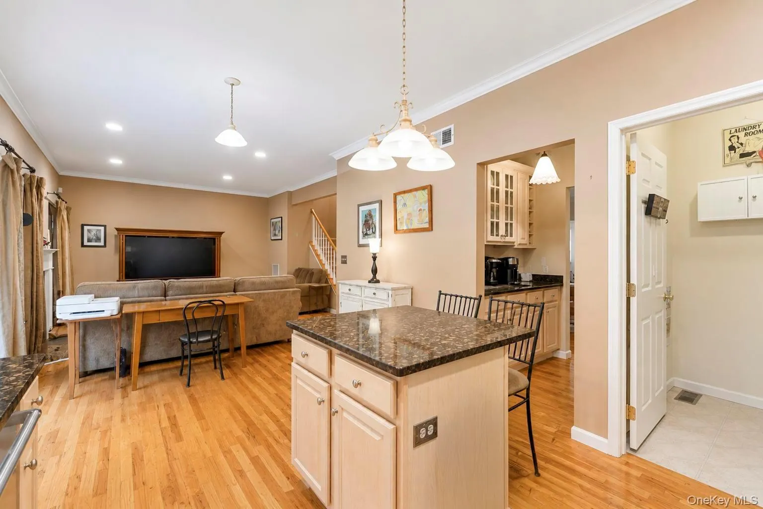 3 Arielle Court, Islip, NY, 3 Bedrooms Bedrooms, 12 Rooms Rooms,2 BathroomsBathrooms,Residential,For Rent,Arielle,0,1041285 3 Arielle Court, Islip, NY, 3 Bedrooms Bedrooms, 12 Rooms Rooms,2 BathroomsBathrooms,Residential,For Rent,Arielle,0,1041285