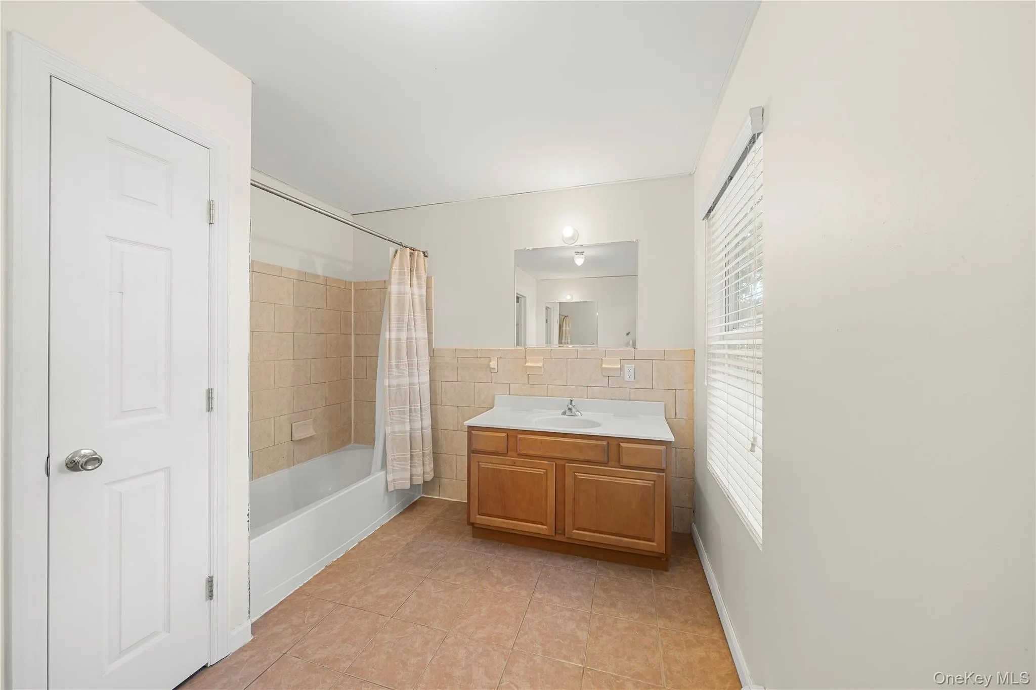 144 Dawn Drive, Brookhaven, NY, 3 Bedrooms Bedrooms, 8 Rooms Rooms,2 BathroomsBathrooms,Residential,For Rent,Dawn,0,1041291 144 Dawn Drive, Brookhaven, NY, 3 Bedrooms Bedrooms, 8 Rooms Rooms,2 BathroomsBathrooms,Residential,For Rent,Dawn,0,1041291