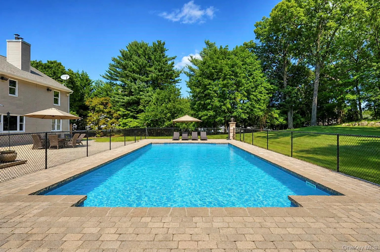 98 Echo Avenue, Brookhaven, NY, 5 Bedrooms Bedrooms, 10 Rooms Rooms,3 BathroomsBathrooms,Residential,For Rent,Echo,0,1041292 98 Echo Avenue, Brookhaven, NY, 5 Bedrooms Bedrooms, 10 Rooms Rooms,3 BathroomsBathrooms,Residential,For Rent,Echo,0,1041292