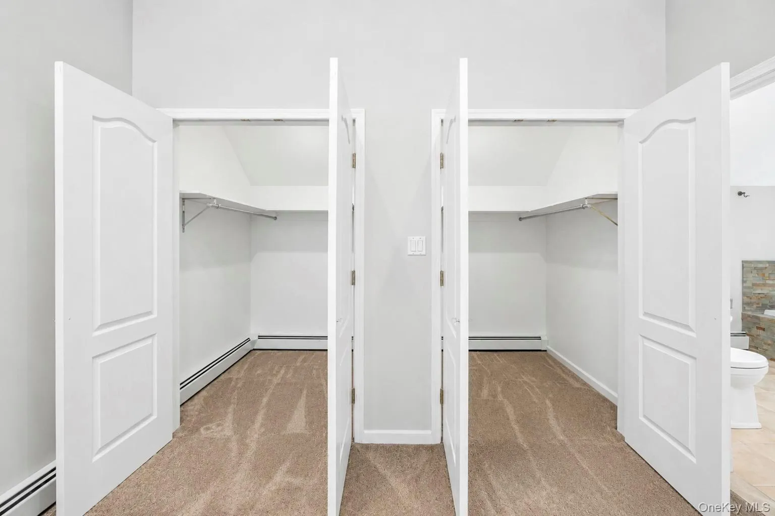 98 Echo Avenue, Brookhaven, NY, 5 Bedrooms Bedrooms, 10 Rooms Rooms,3 BathroomsBathrooms,Residential,For Rent,Echo,0,1041292 98 Echo Avenue, Brookhaven, NY, 5 Bedrooms Bedrooms, 10 Rooms Rooms,3 BathroomsBathrooms,Residential,For Rent,Echo,0,1041292