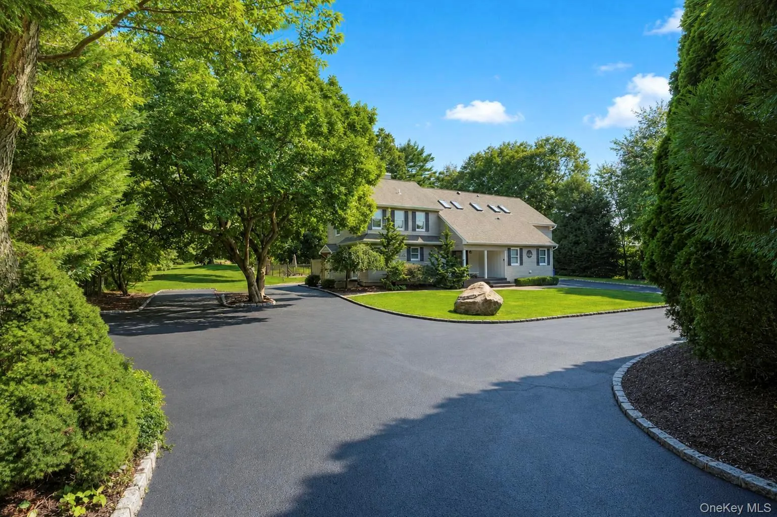 98 Echo Avenue, Brookhaven, NY, 5 Bedrooms Bedrooms, 10 Rooms Rooms,3 BathroomsBathrooms,Residential,For Rent,Echo,0,1041292 98 Echo Avenue, Brookhaven, NY, 5 Bedrooms Bedrooms, 10 Rooms Rooms,3 BathroomsBathrooms,Residential,For Rent,Echo,0,1041292