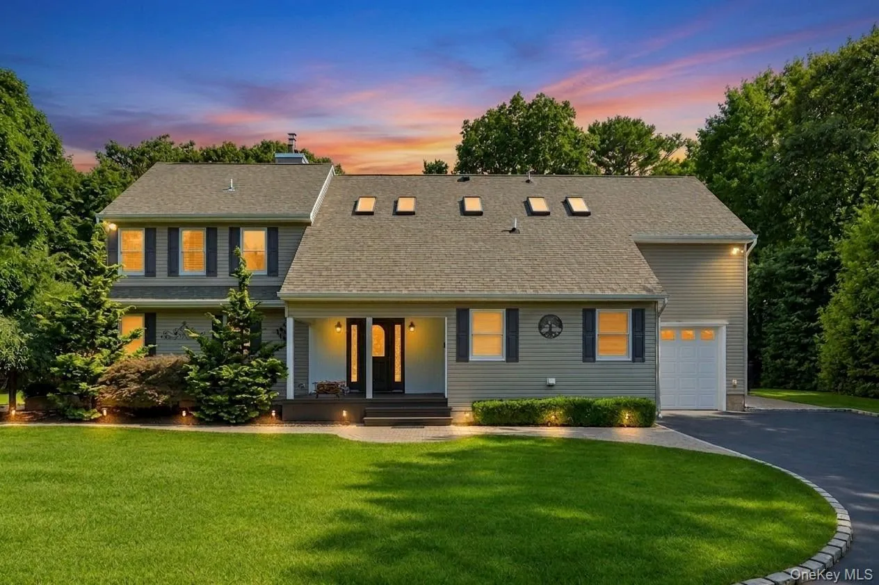 98 Echo Avenue, Brookhaven, NY, 5 Bedrooms Bedrooms, 10 Rooms Rooms,3 BathroomsBathrooms,Residential,For Rent,Echo,0,1041292 98 Echo Avenue, Brookhaven, NY, 5 Bedrooms Bedrooms, 10 Rooms Rooms,3 BathroomsBathrooms,Residential,For Rent,Echo,0,1041292