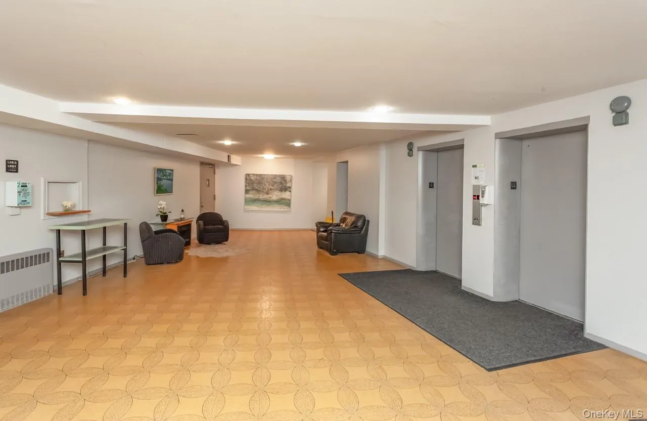 1 Lakeview Drive, Peekskill, NY, 1 Bedroom Bedrooms, 4 Rooms Rooms,1 BathroomBathrooms,Residential,For Rent,Lakeview,0,1041293 1 Lakeview Drive, Peekskill, NY, 1 Bedroom Bedrooms, 4 Rooms Rooms,1 BathroomBathrooms,Residential,For Rent,Lakeview,0,1041293