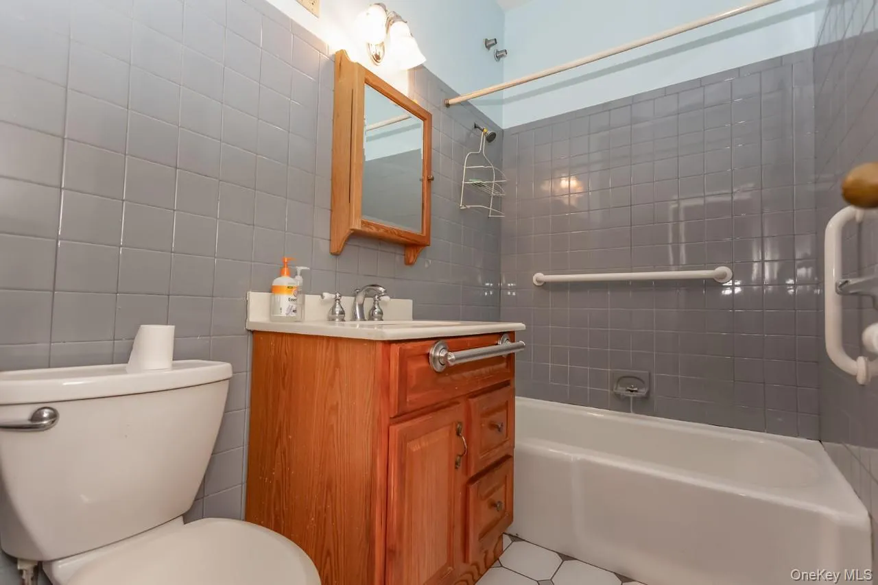 1 Lakeview Drive, Peekskill, NY, 1 Bedroom Bedrooms, 4 Rooms Rooms,1 BathroomBathrooms,Residential,For Rent,Lakeview,0,1041293 1 Lakeview Drive, Peekskill, NY, 1 Bedroom Bedrooms, 4 Rooms Rooms,1 BathroomBathrooms,Residential,For Rent,Lakeview,0,1041293