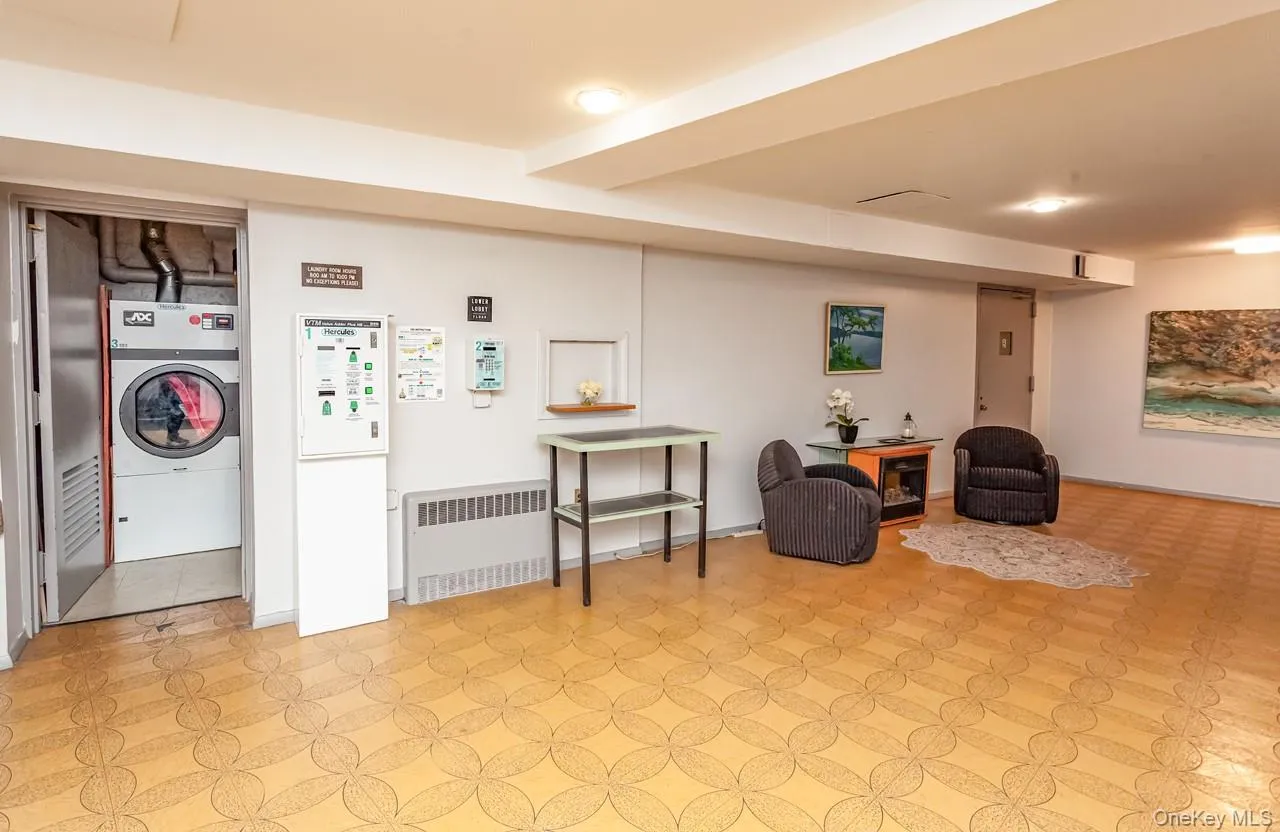 1 Lakeview Drive, Peekskill, NY, 1 Bedroom Bedrooms, 4 Rooms Rooms,1 BathroomBathrooms,Residential,For Rent,Lakeview,0,1041293 1 Lakeview Drive, Peekskill, NY, 1 Bedroom Bedrooms, 4 Rooms Rooms,1 BathroomBathrooms,Residential,For Rent,Lakeview,0,1041293
