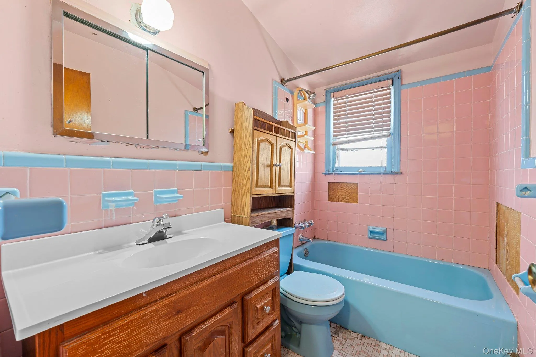 118-18 235th Street, New York, NY, 6 Bedrooms Bedrooms, 10 Rooms Rooms,3 BathroomsBathrooms,Residential,For Rent,235th,0,1041305 118-18 235th Street, New York, NY, 6 Bedrooms Bedrooms, 10 Rooms Rooms,3 BathroomsBathrooms,Residential,For Rent,235th,0,1041305