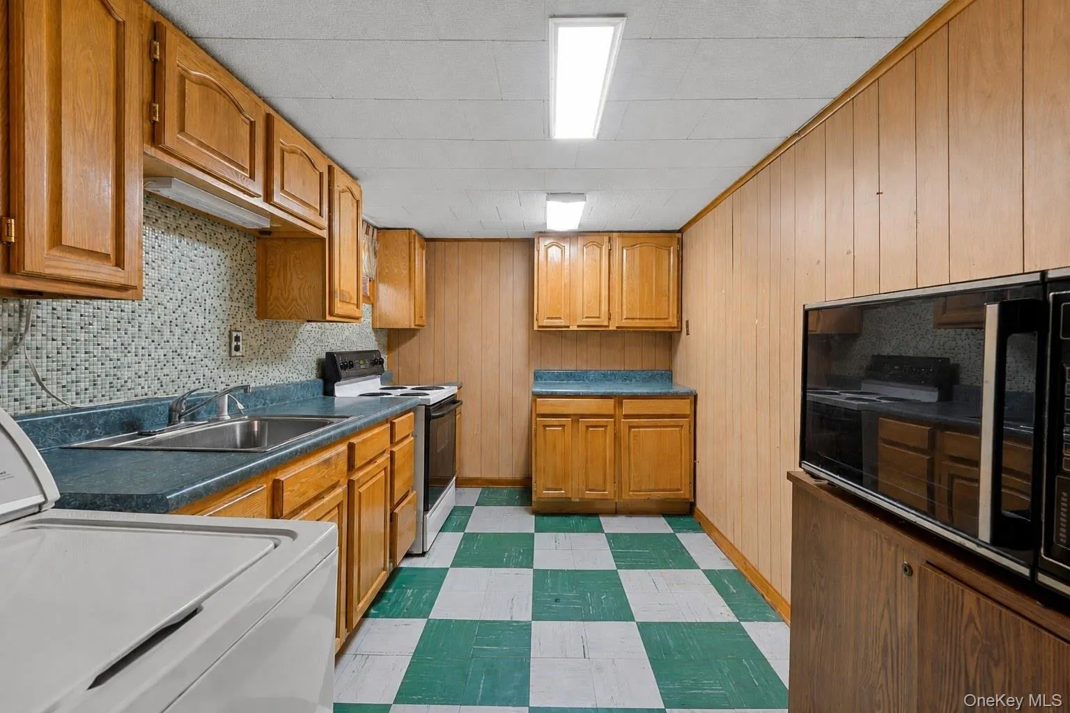 118-18 235th Street, New York, NY, 6 Bedrooms Bedrooms, 10 Rooms Rooms,3 BathroomsBathrooms,Residential,For Rent,235th,0,1041305 118-18 235th Street, New York, NY, 6 Bedrooms Bedrooms, 10 Rooms Rooms,3 BathroomsBathrooms,Residential,For Rent,235th,0,1041305