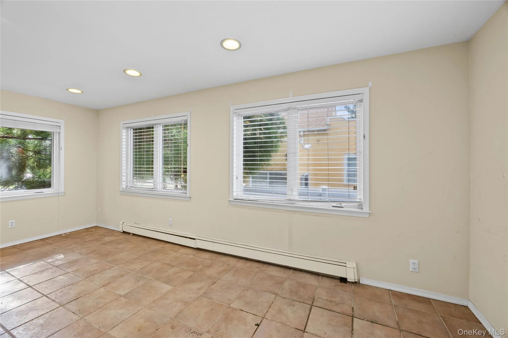 319 Frankel Boulevard, Hempstead, NY, 4 Bedrooms Bedrooms, 9 Rooms Rooms,3 BathroomsBathrooms,Residential,For Rent,Frankel,0,1041308 319 Frankel Boulevard, Hempstead, NY, 4 Bedrooms Bedrooms, 9 Rooms Rooms,3 BathroomsBathrooms,Residential,For Rent,Frankel,0,1041308