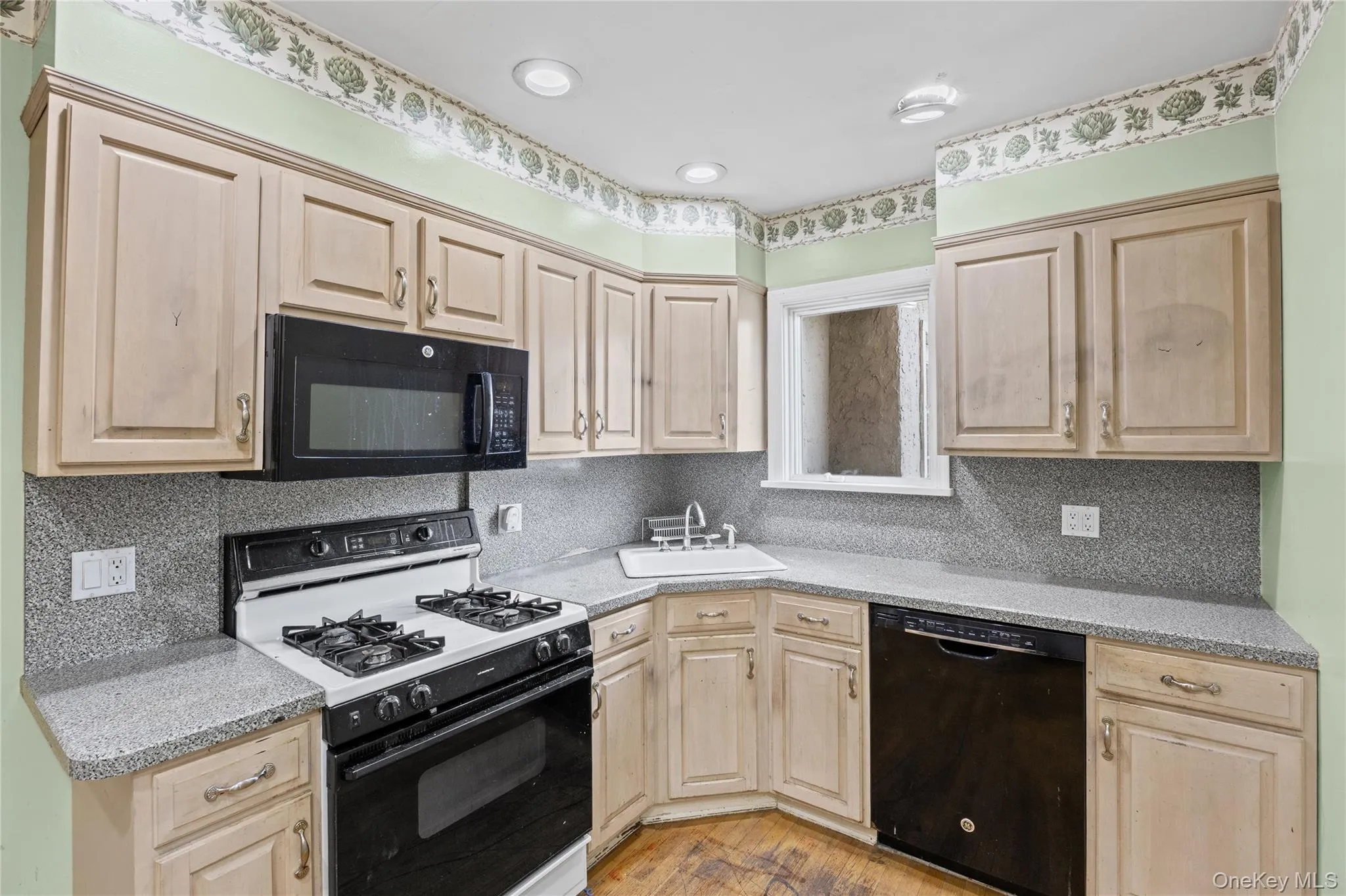 319 Frankel Boulevard, Hempstead, NY, 4 Bedrooms Bedrooms, 9 Rooms Rooms,3 BathroomsBathrooms,Residential,For Rent,Frankel,0,1041308 319 Frankel Boulevard, Hempstead, NY, 4 Bedrooms Bedrooms, 9 Rooms Rooms,3 BathroomsBathrooms,Residential,For Rent,Frankel,0,1041308