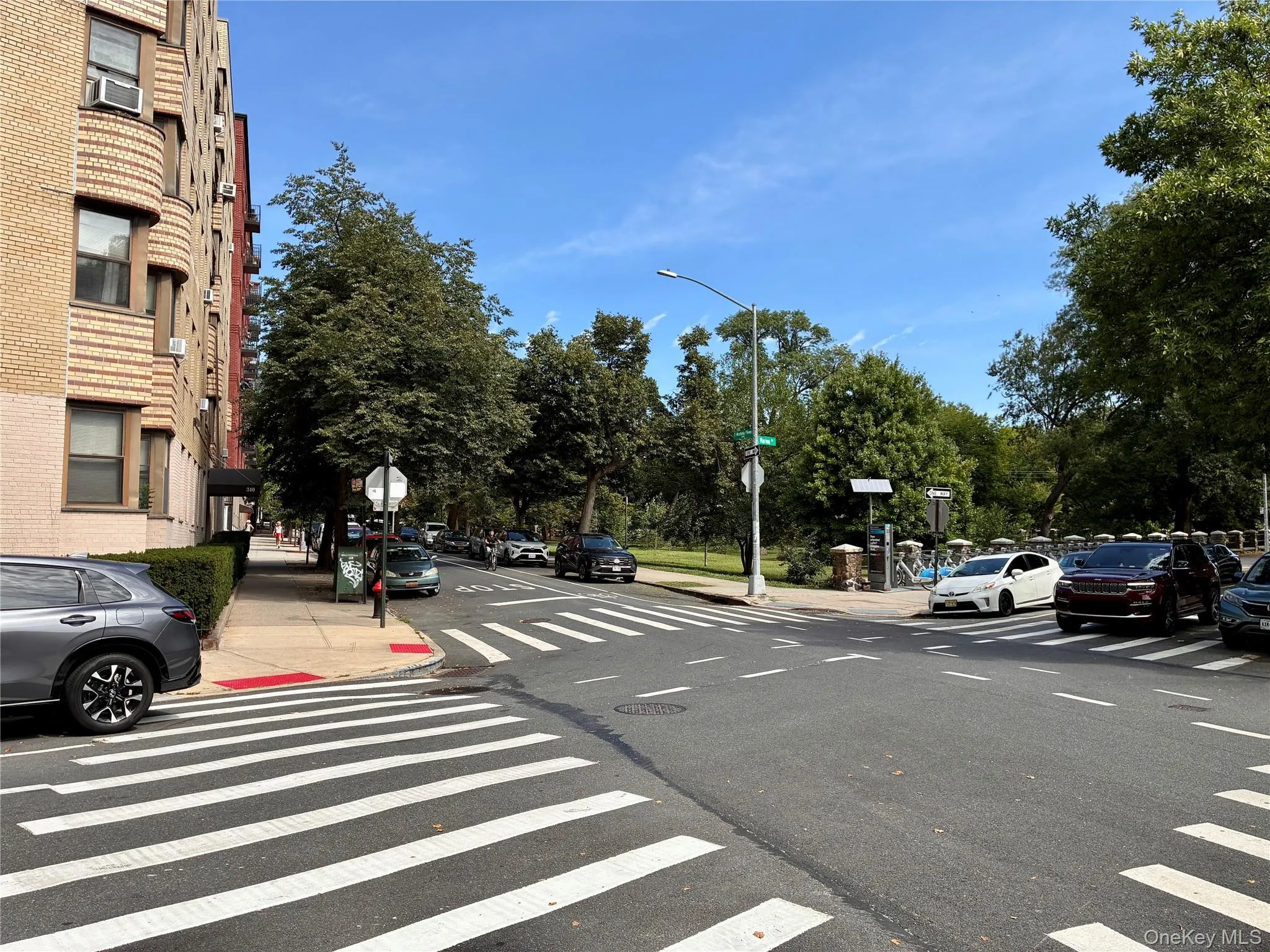 340 East Mosholu Parkway, New York, NY, 2 Bedrooms Bedrooms, 5 Rooms Rooms,1 BathroomBathrooms,Residential,For Rent,East Mosholu,0,1041312 340 East Mosholu Parkway, New York, NY, 2 Bedrooms Bedrooms, 5 Rooms Rooms,1 BathroomBathrooms,Residential,For Rent,East Mosholu,0,1041312