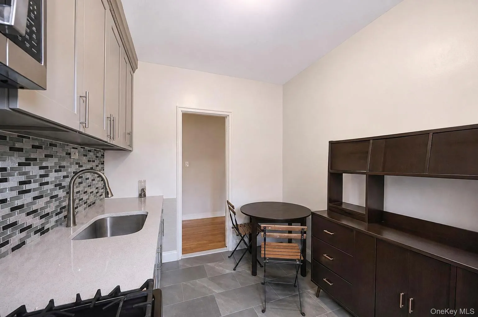 8009 35th Avenue, New York, NY, 1 Bedroom Bedrooms, 4 Rooms Rooms,1 BathroomBathrooms,Residential Lease,For Rent,35th,0,1041316 8009 35th Avenue, New York, NY, 1 Bedroom Bedrooms, 4 Rooms Rooms,1 BathroomBathrooms,Residential Lease,For Rent,35th,0,1041316