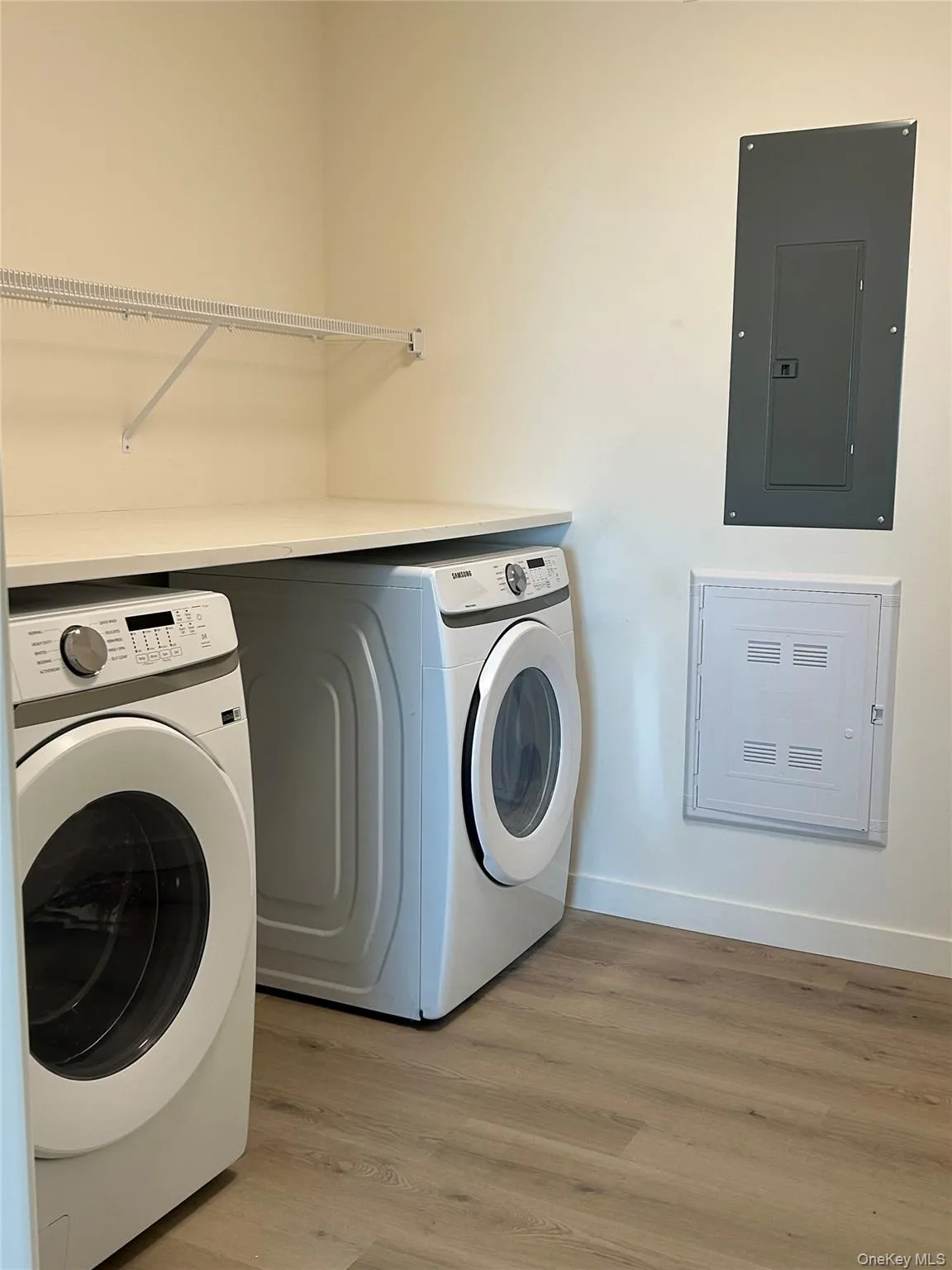 44 Springside Avenue, Poughkeepsie (town), NY, 2 Bedrooms Bedrooms, 6 Rooms Rooms,2 BathroomsBathrooms,Residential Lease,For Rent,Springside,0,1041317 44 Springside Avenue, Poughkeepsie (town), NY, 2 Bedrooms Bedrooms, 6 Rooms Rooms,2 BathroomsBathrooms,Residential Lease,For Rent,Springside,0,1041317