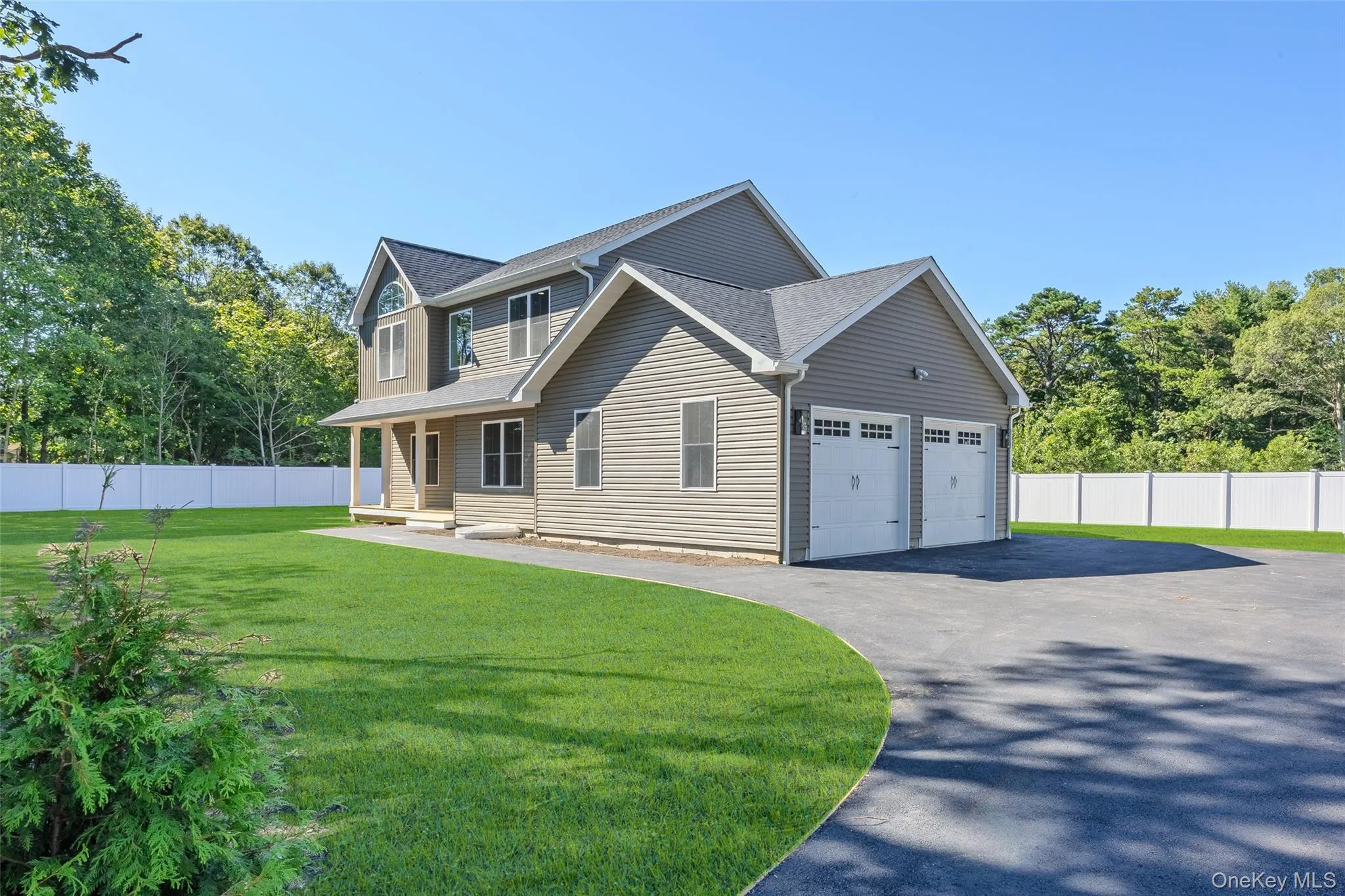 557 Canal Road, Brookhaven, NY, 4 Bedrooms Bedrooms, 8 Rooms Rooms,2 BathroomsBathrooms,Residential Lease,For Rent,Canal,0,1041320 557 Canal Road, Brookhaven, NY, 4 Bedrooms Bedrooms, 8 Rooms Rooms,2 BathroomsBathrooms,Residential Lease,For Rent,Canal,0,1041320
