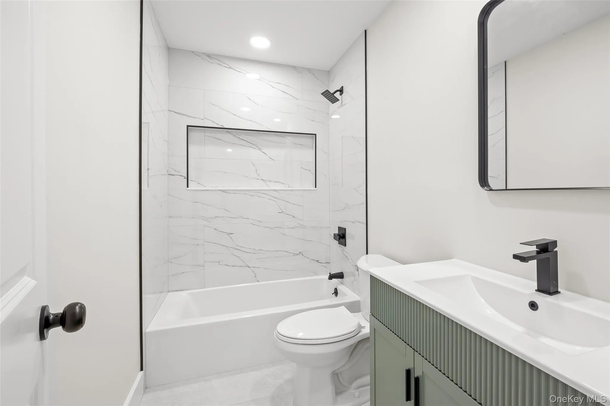 557 Canal Road, Brookhaven, NY, 4 Bedrooms Bedrooms, 8 Rooms Rooms,2 BathroomsBathrooms,Residential Lease,For Rent,Canal,0,1041320 557 Canal Road, Brookhaven, NY, 4 Bedrooms Bedrooms, 8 Rooms Rooms,2 BathroomsBathrooms,Residential Lease,For Rent,Canal,0,1041320