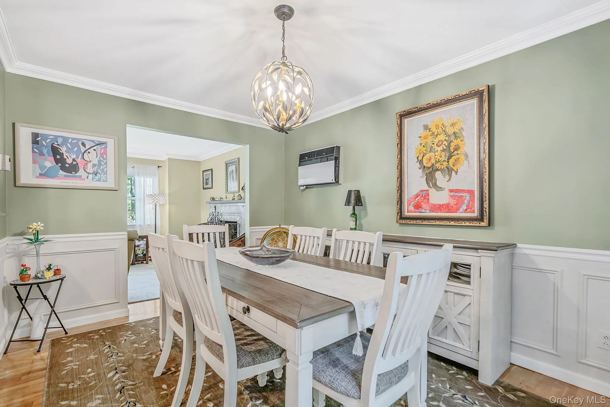 Hardwood floors and crown molding Hardwood floors and crown molding