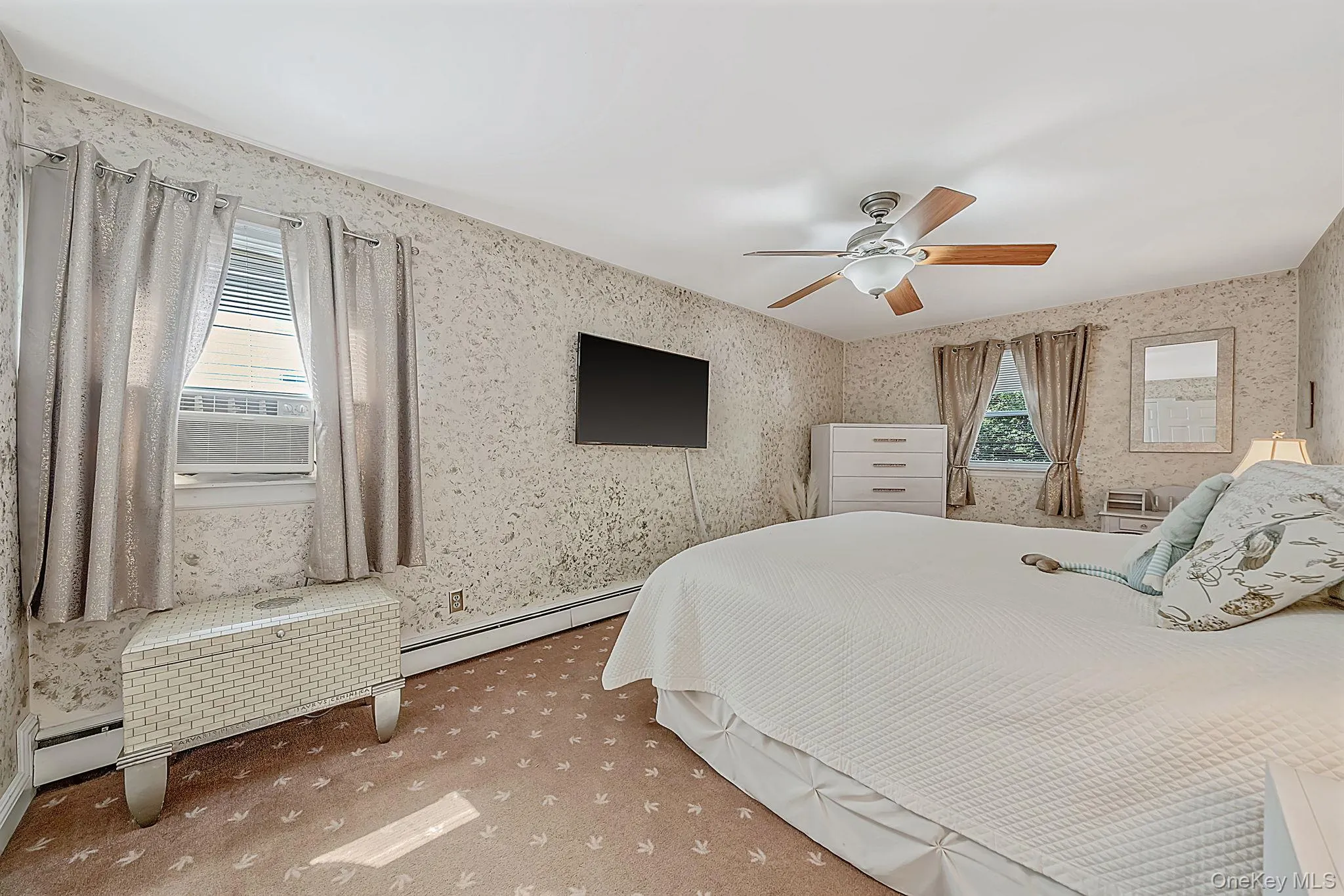 36 Briarwood Drive, Huntington, NY, 4 Bedrooms Bedrooms, 8 Rooms Rooms,1 BathroomBathrooms,Residential,For Rent,Briarwood,0,1041323 36 Briarwood Drive, Huntington, NY, 4 Bedrooms Bedrooms, 8 Rooms Rooms,1 BathroomBathrooms,Residential,For Rent,Briarwood,0,1041323