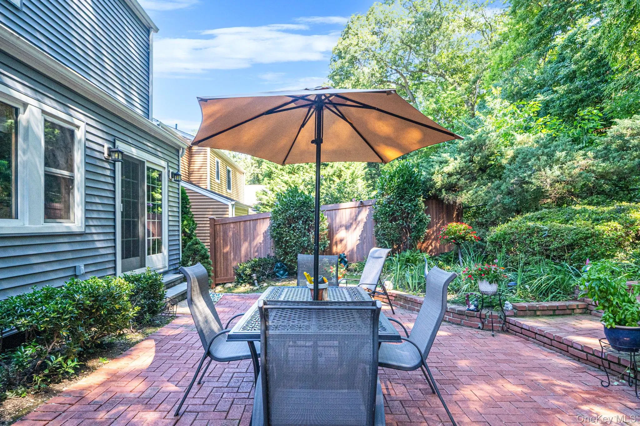 36 Briarwood Drive, Huntington, NY, 4 Bedrooms Bedrooms, 8 Rooms Rooms,1 BathroomBathrooms,Residential,For Rent,Briarwood,0,1041323 36 Briarwood Drive, Huntington, NY, 4 Bedrooms Bedrooms, 8 Rooms Rooms,1 BathroomBathrooms,Residential,For Rent,Briarwood,0,1041323