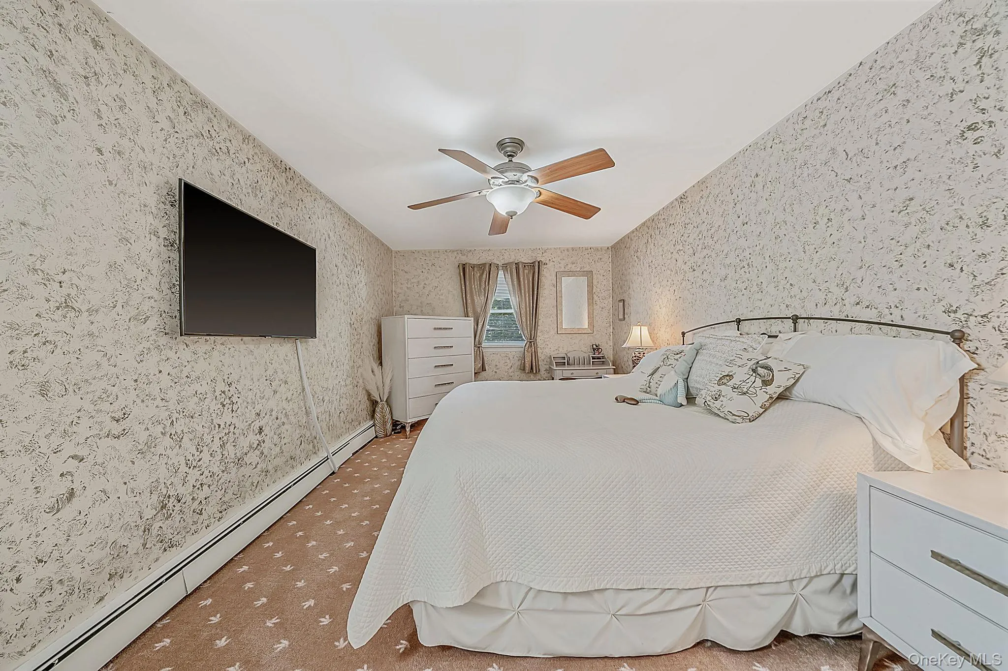 36 Briarwood Drive, Huntington, NY, 4 Bedrooms Bedrooms, 8 Rooms Rooms,1 BathroomBathrooms,Residential,For Rent,Briarwood,0,1041323 36 Briarwood Drive, Huntington, NY, 4 Bedrooms Bedrooms, 8 Rooms Rooms,1 BathroomBathrooms,Residential,For Rent,Briarwood,0,1041323