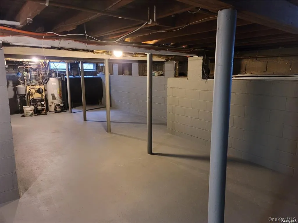 11 Knapp Road, Brookhaven, NY, 4 Bedrooms Bedrooms, 9 Rooms Rooms,1 BathroomBathrooms,Residential,For Rent,Knapp,0,1041332 11 Knapp Road, Brookhaven, NY, 4 Bedrooms Bedrooms, 9 Rooms Rooms,1 BathroomBathrooms,Residential,For Rent,Knapp,0,1041332
