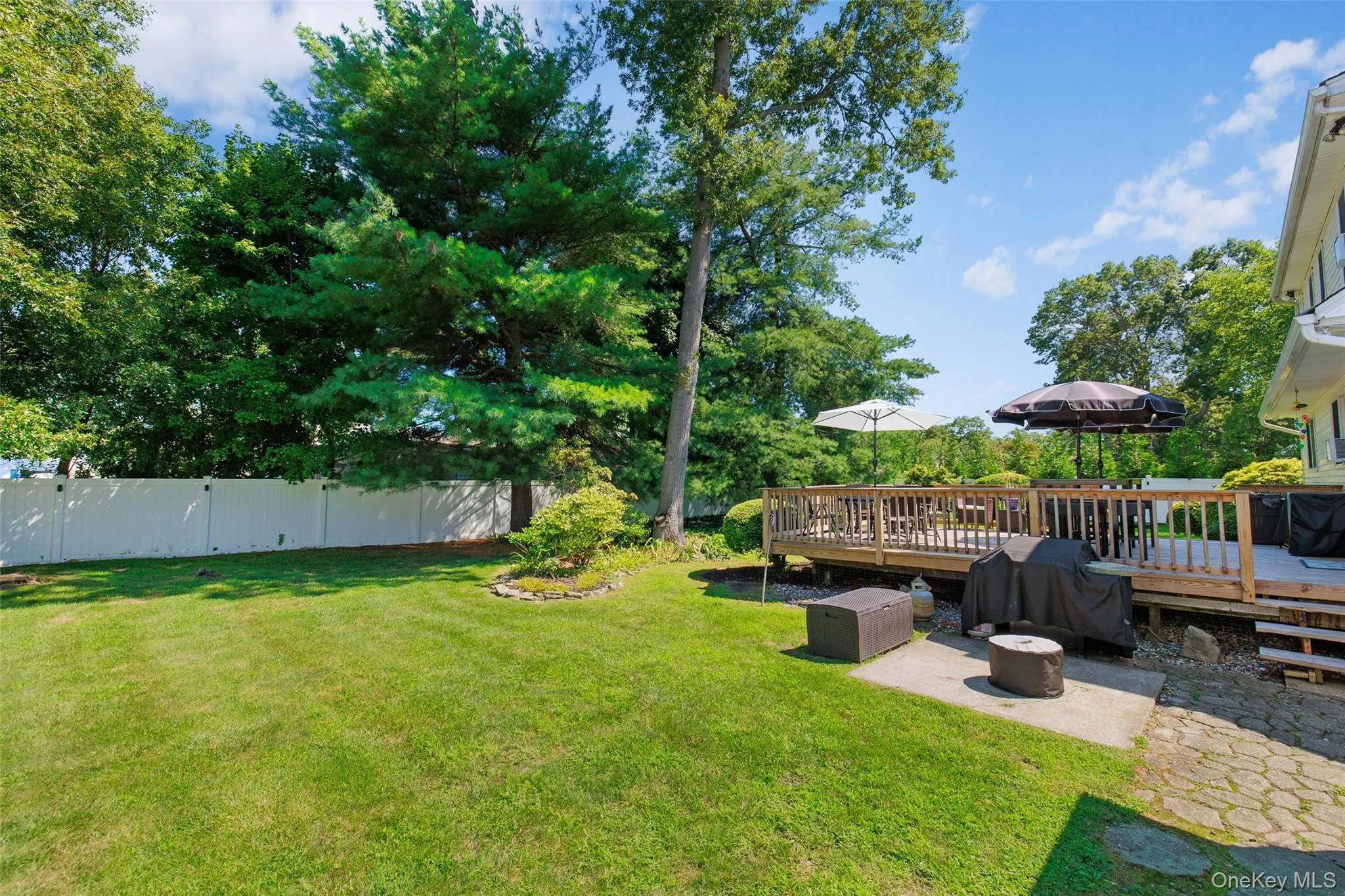 13 Westwood Drive, Babylon, NY, 4 Bedrooms Bedrooms, 7 Rooms Rooms,2 BathroomsBathrooms,Residential,For Rent,Westwood,0,1041339 13 Westwood Drive, Babylon, NY, 4 Bedrooms Bedrooms, 7 Rooms Rooms,2 BathroomsBathrooms,Residential,For Rent,Westwood,0,1041339