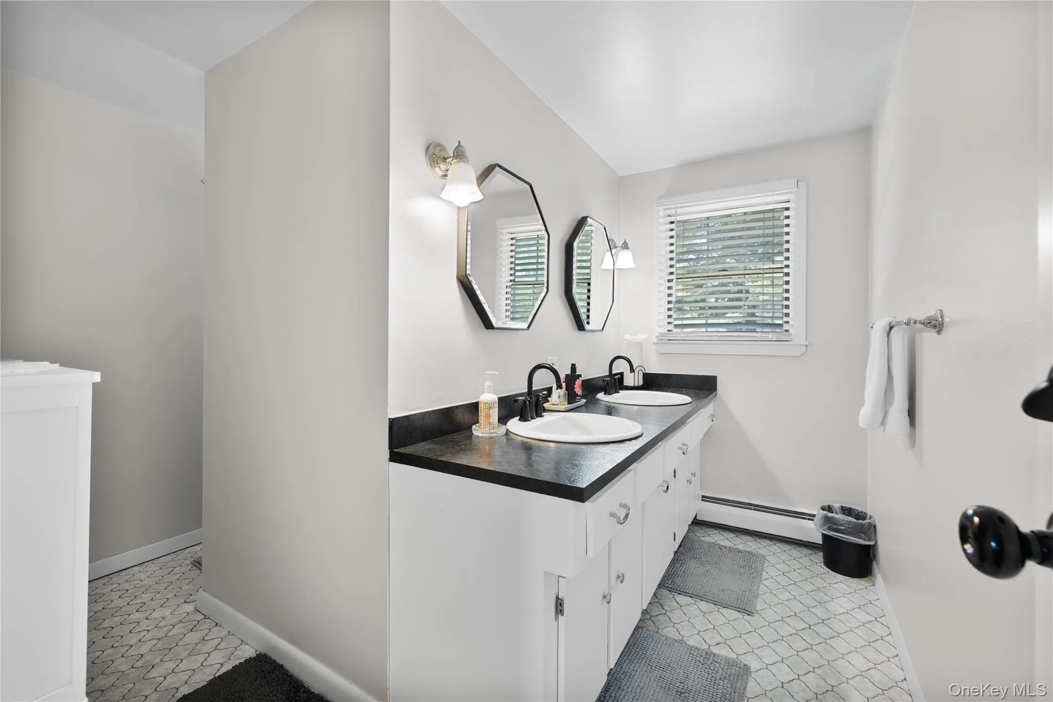 13 Westwood Drive, Babylon, NY, 4 Bedrooms Bedrooms, 7 Rooms Rooms,2 BathroomsBathrooms,Residential,For Rent,Westwood,0,1041339 13 Westwood Drive, Babylon, NY, 4 Bedrooms Bedrooms, 7 Rooms Rooms,2 BathroomsBathrooms,Residential,For Rent,Westwood,0,1041339