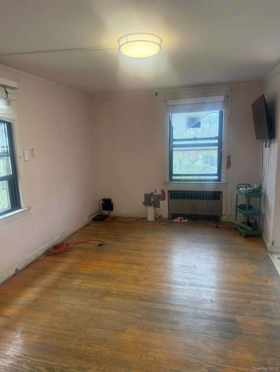 76-36 166th Street, New York, NY, 3 Bedrooms Bedrooms, 7 Rooms Rooms,1 BathroomBathrooms,Residential,For Rent,166th,0,1041341 76-36 166th Street, New York, NY, 3 Bedrooms Bedrooms, 7 Rooms Rooms,1 BathroomBathrooms,Residential,For Rent,166th,0,1041341