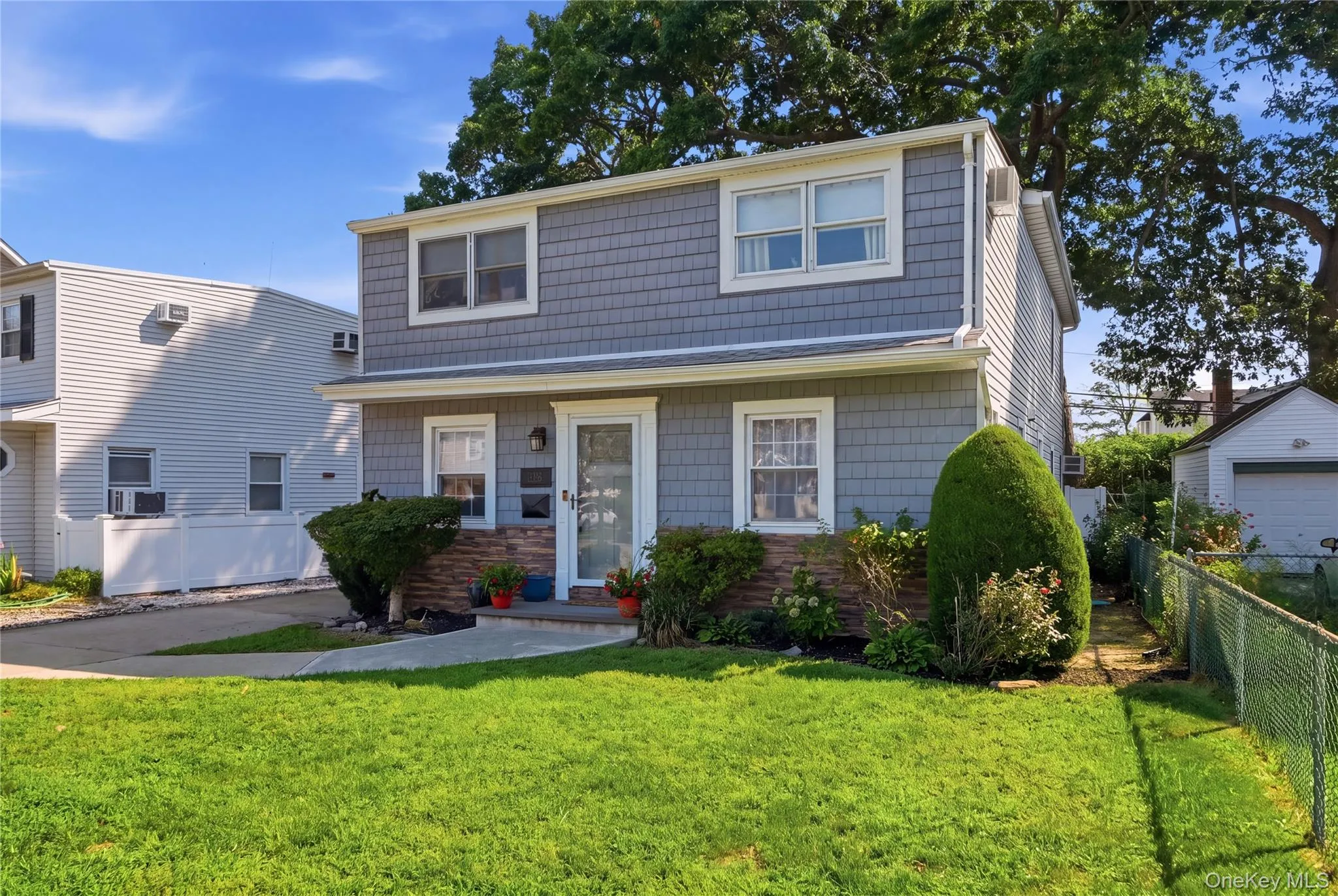 205 Stuart Road, Hempstead, NY, 4 Bedrooms Bedrooms, 7 Rooms Rooms,3 BathroomsBathrooms,Residential,For Rent,Stuart,0,1041342 205 Stuart Road, Hempstead, NY, 4 Bedrooms Bedrooms, 7 Rooms Rooms,3 BathroomsBathrooms,Residential,For Rent,Stuart,0,1041342