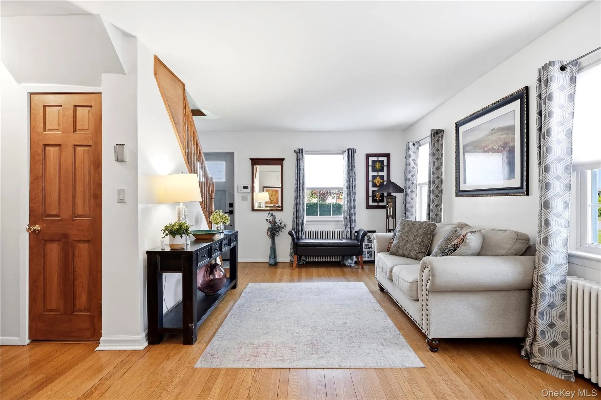 205 Stuart Road, Hempstead, NY, 4 Bedrooms Bedrooms, 7 Rooms Rooms,3 BathroomsBathrooms,Residential,For Rent,Stuart,0,1041342 205 Stuart Road, Hempstead, NY, 4 Bedrooms Bedrooms, 7 Rooms Rooms,3 BathroomsBathrooms,Residential,For Rent,Stuart,0,1041342