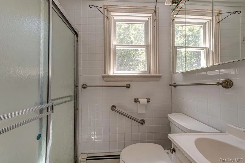 105 Laurel Lane, Brookhaven, NY, 4 Bedrooms Bedrooms, 10 Rooms Rooms,3 BathroomsBathrooms,Residential,For Rent,Laurel,0,1041354 105 Laurel Lane, Brookhaven, NY, 4 Bedrooms Bedrooms, 10 Rooms Rooms,3 BathroomsBathrooms,Residential,For Rent,Laurel,0,1041354