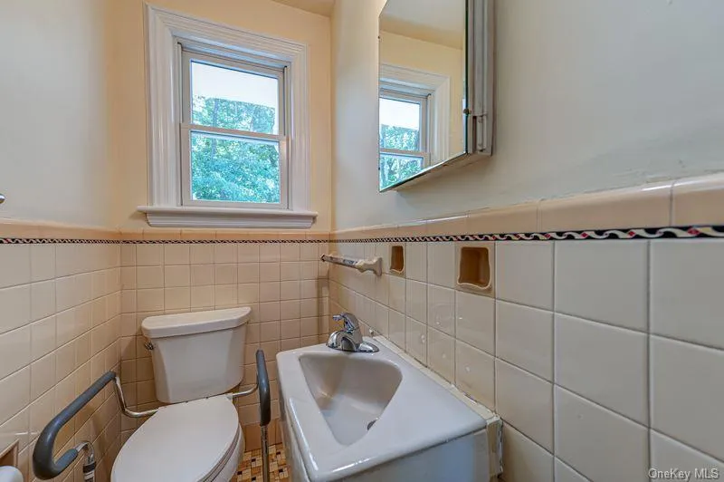 105 Laurel Lane, Brookhaven, NY, 4 Bedrooms Bedrooms, 10 Rooms Rooms,3 BathroomsBathrooms,Residential,For Rent,Laurel,0,1041354 105 Laurel Lane, Brookhaven, NY, 4 Bedrooms Bedrooms, 10 Rooms Rooms,3 BathroomsBathrooms,Residential,For Rent,Laurel,0,1041354