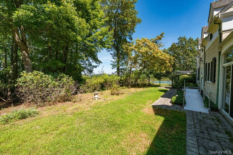 105 Laurel Lane, Brookhaven, NY, 4 Bedrooms Bedrooms, 10 Rooms Rooms,3 BathroomsBathrooms,Residential,For Rent,Laurel,0,1041354 105 Laurel Lane, Brookhaven, NY, 4 Bedrooms Bedrooms, 10 Rooms Rooms,3 BathroomsBathrooms,Residential,For Rent,Laurel,0,1041354